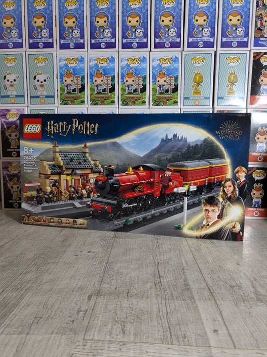 LEGO 76423 : Hogwarts Express & Hogsmeade Station