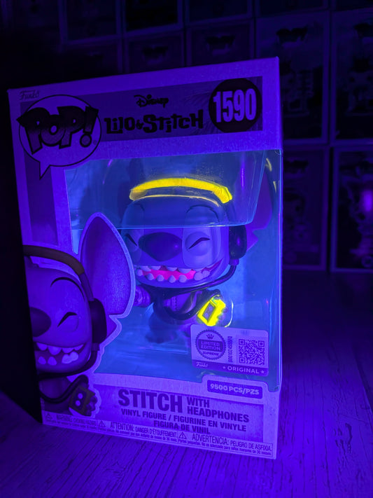Funko Pop Disney #1590 - Stitch with Headphones (9500PCS)