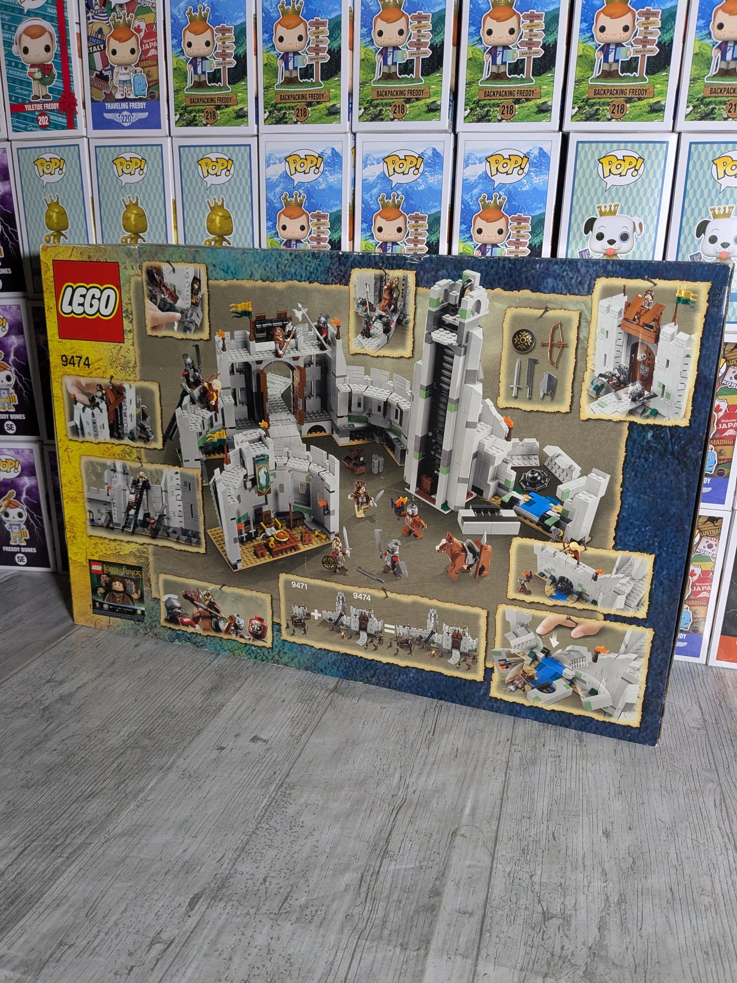 LEGO The Lord of the Rings #9474 - The Battle of Helm's Deep (Damaged Box)