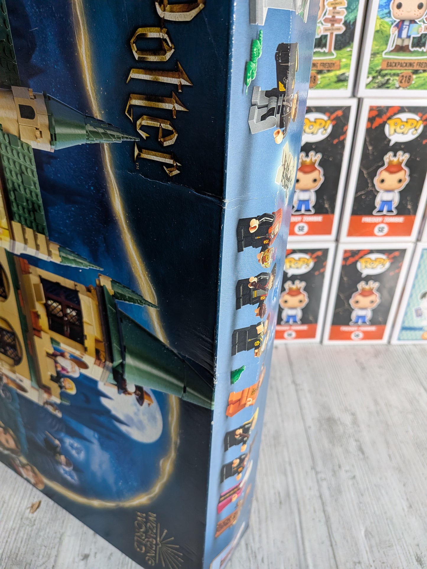 LEGO Harry Potter #76389 - Hogwarts Kammer des Schreckens (Beschädigte Verpackung)