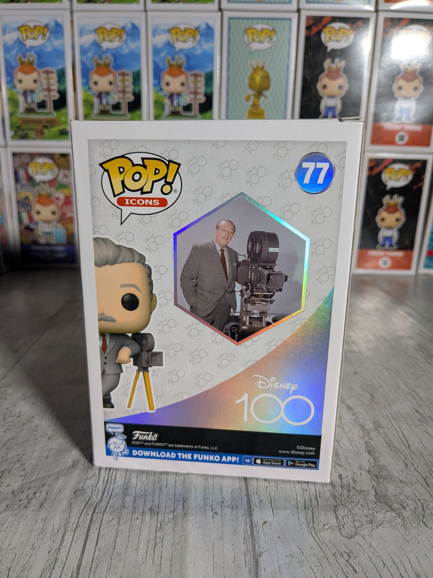 Funko pop 77 : Walt Disney with Camera