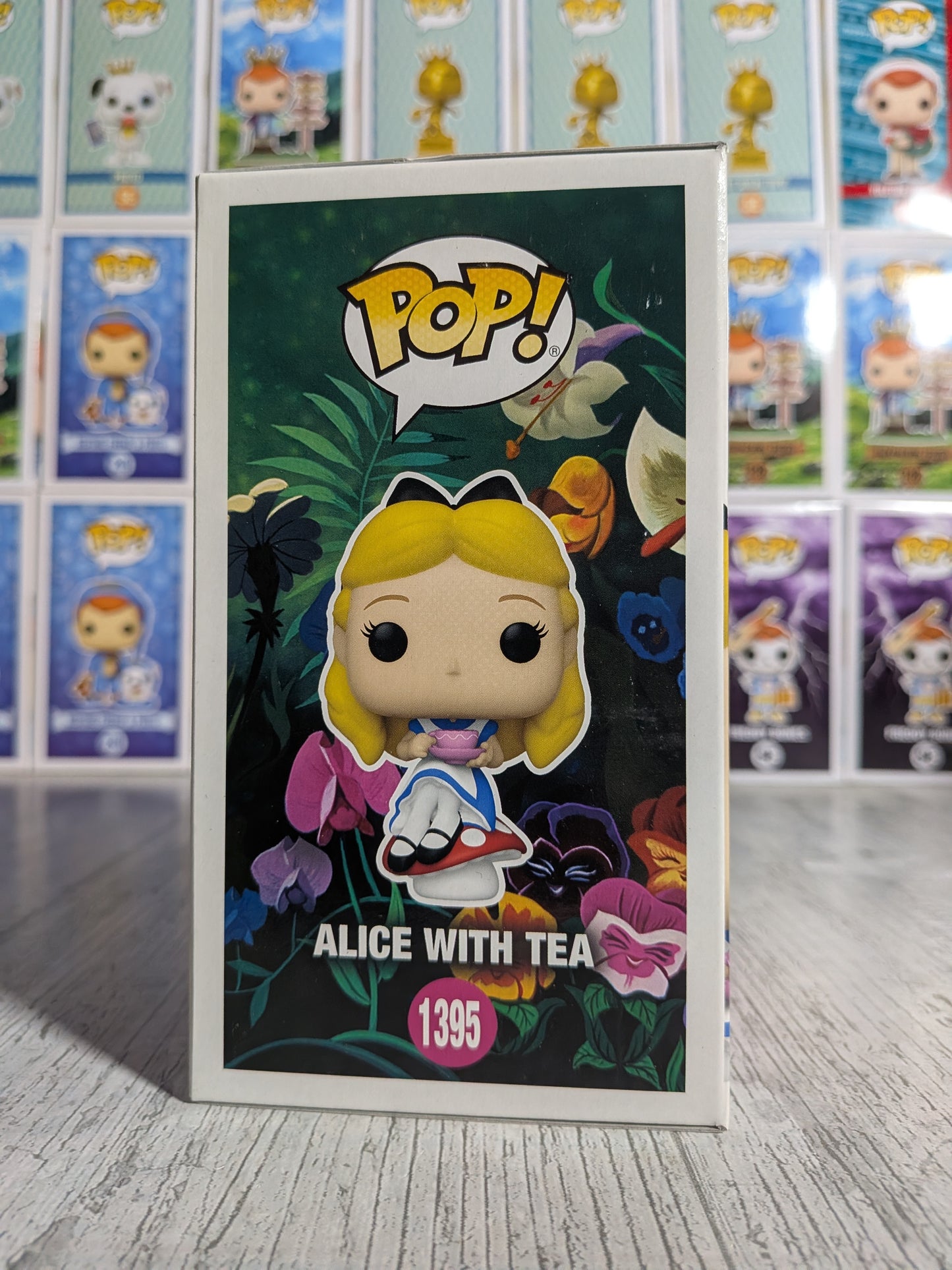 Funko Pop Disney #1395 - Alice with Tea