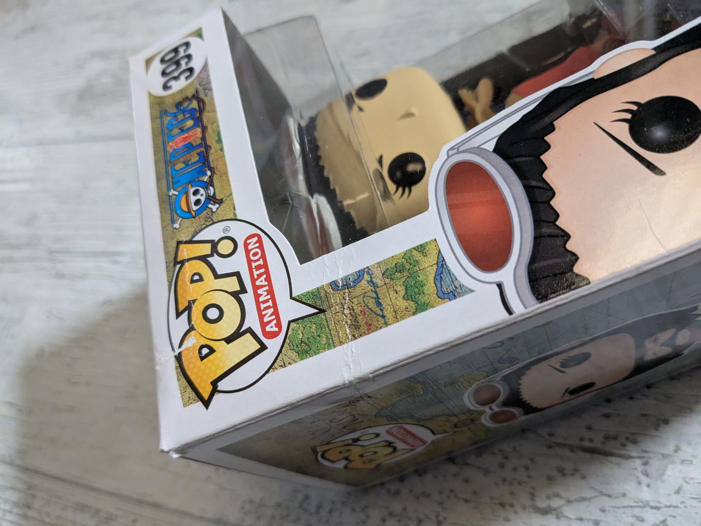 Funko pop 399 : Nico Robin (Opened/Damaged Box)