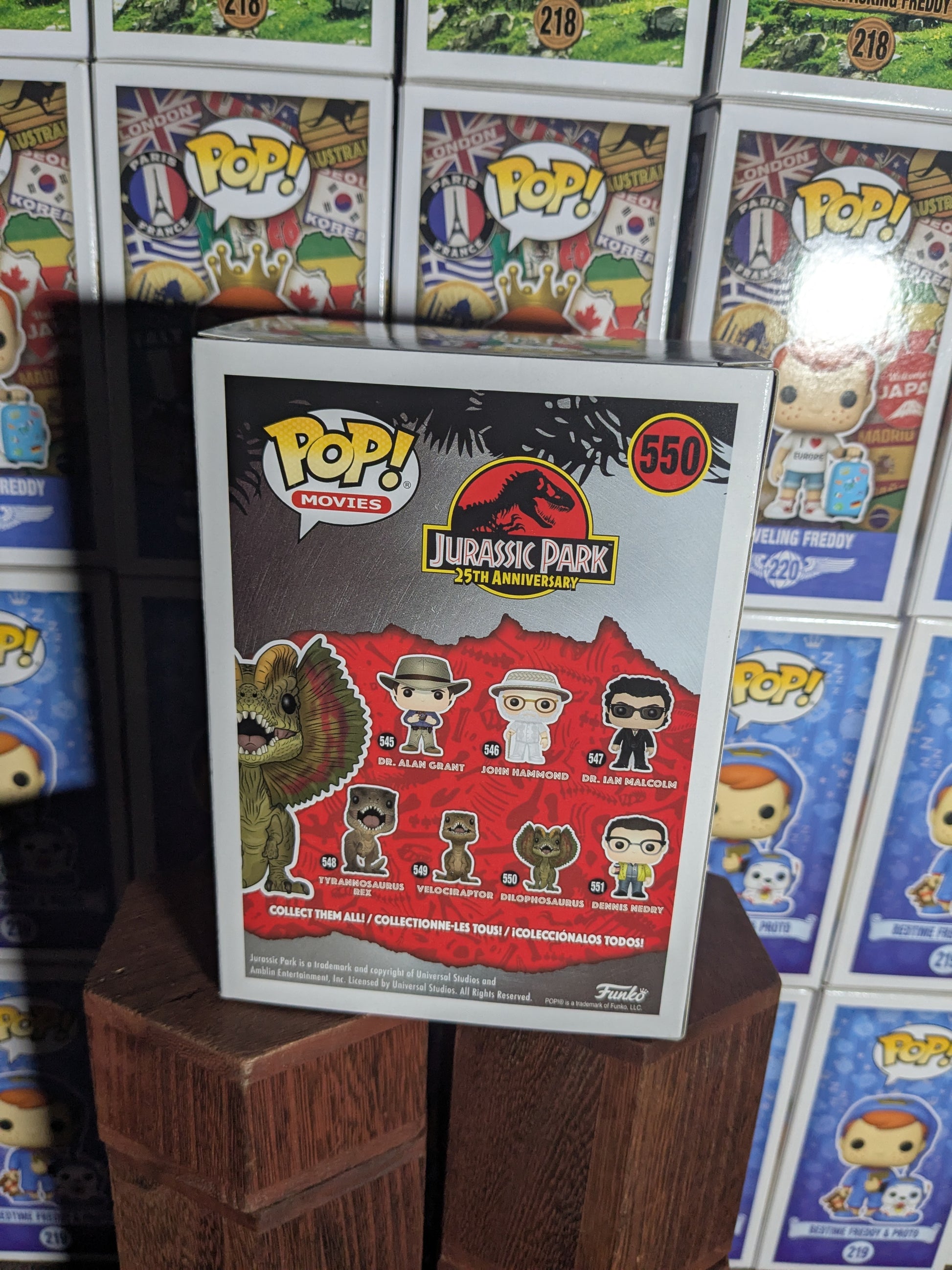 Funko pop 550 : Dilophosaurus (Chase) - CapyToys