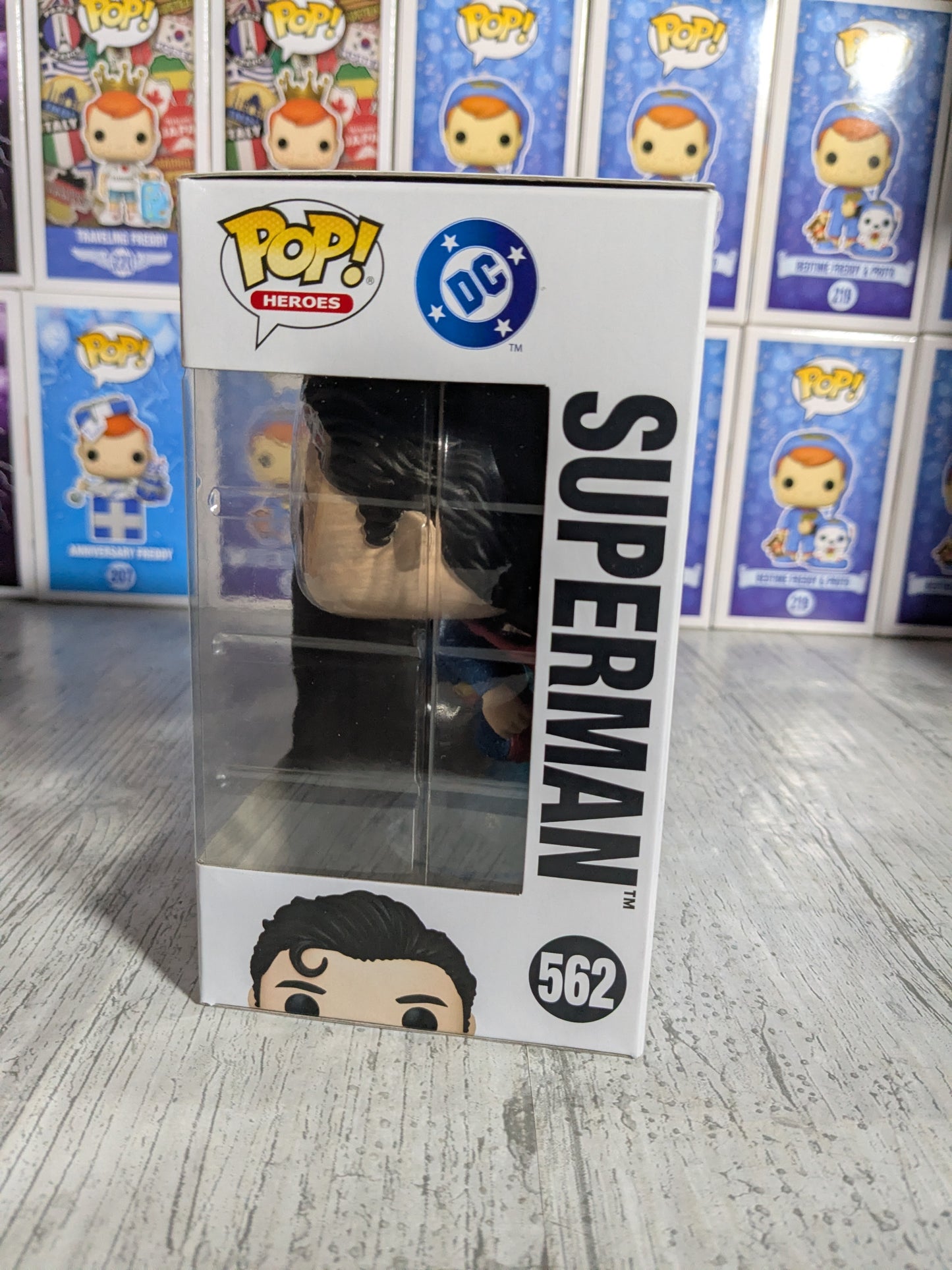 Funko pop Heroes #562 - Superman