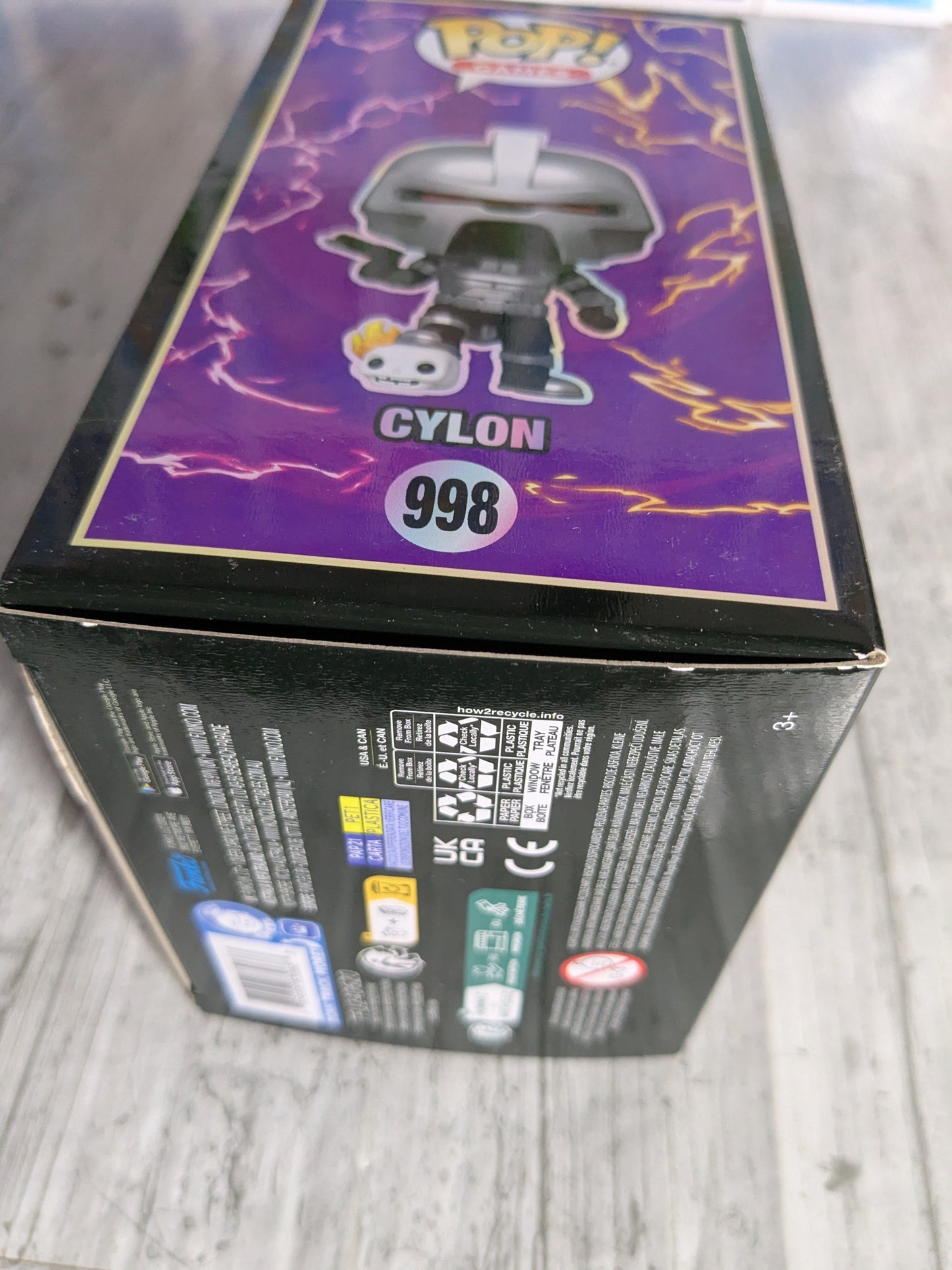 Funko pop 998 : Cylon (Chase)