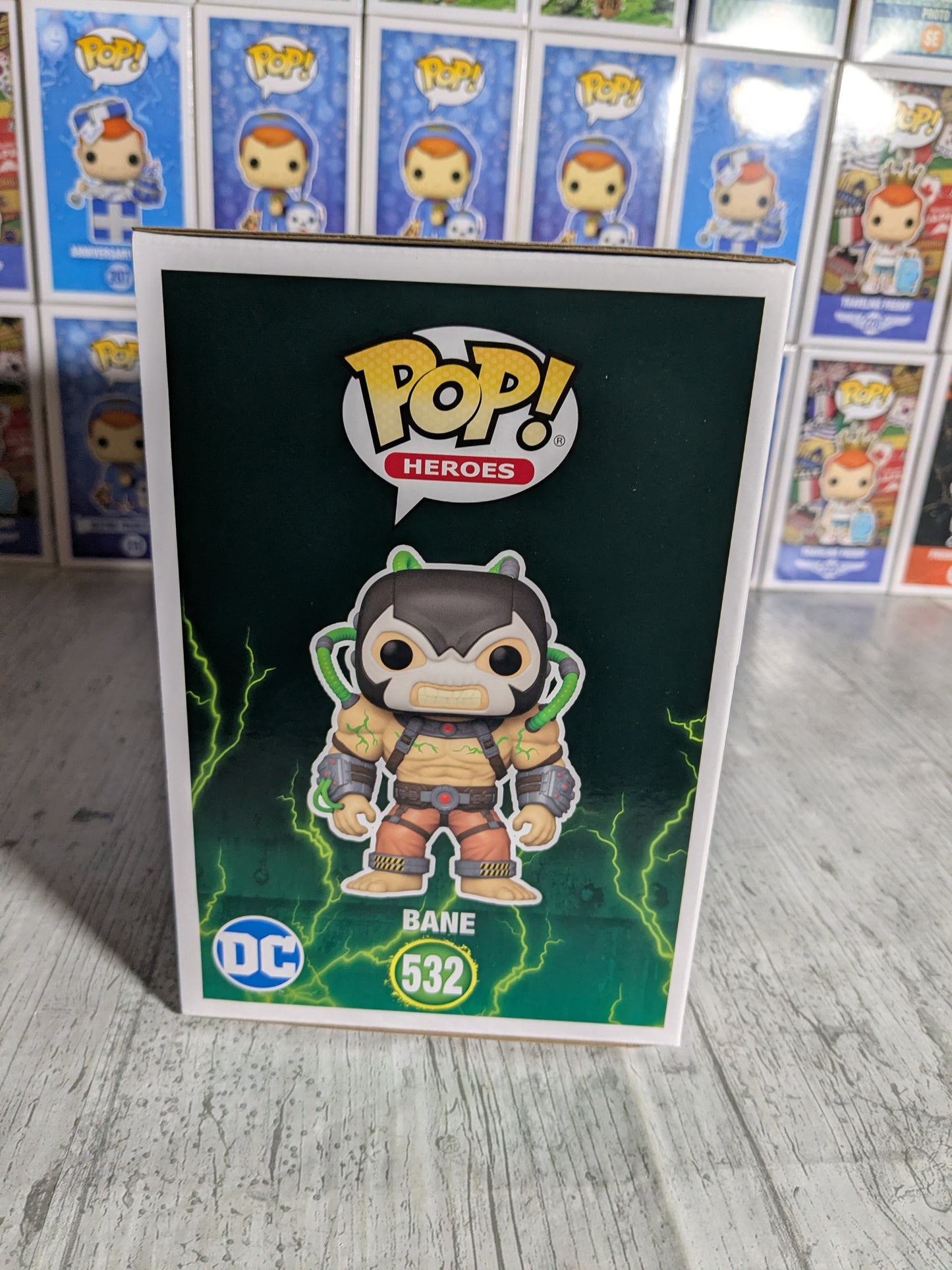 Funko pop Heroes #532 - Bane (GameStop Exclusive/ Glow in The Dark/ Damaged Box/ Damaged Plastic/ Opened)