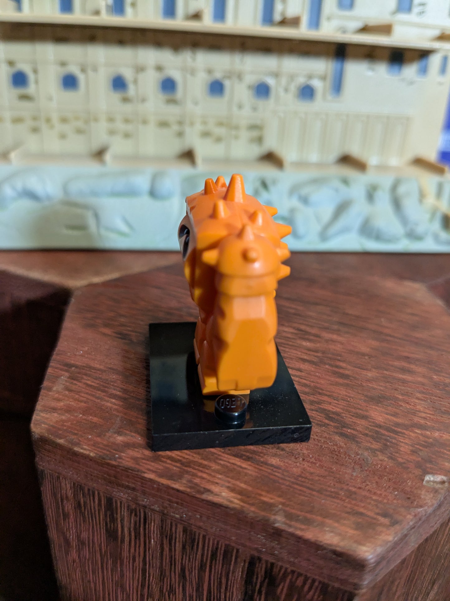 Lego Minifigures : Chunk