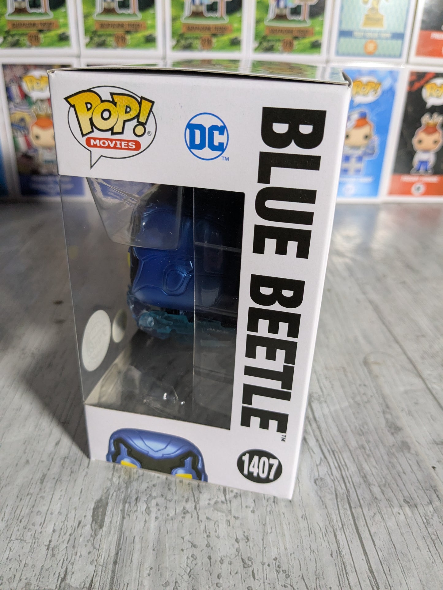 Funko pop 1407 : Blue Beetle (Glow)