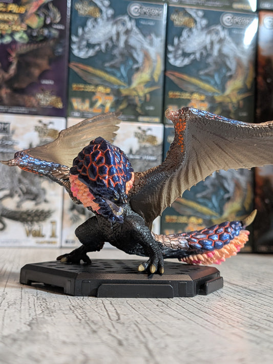 Capcom Figure Builder - CFB Vol. 26 - Monster Hunter Rise Sunbreak - Boiling Crimson Bazelgeuse - (~10cm)