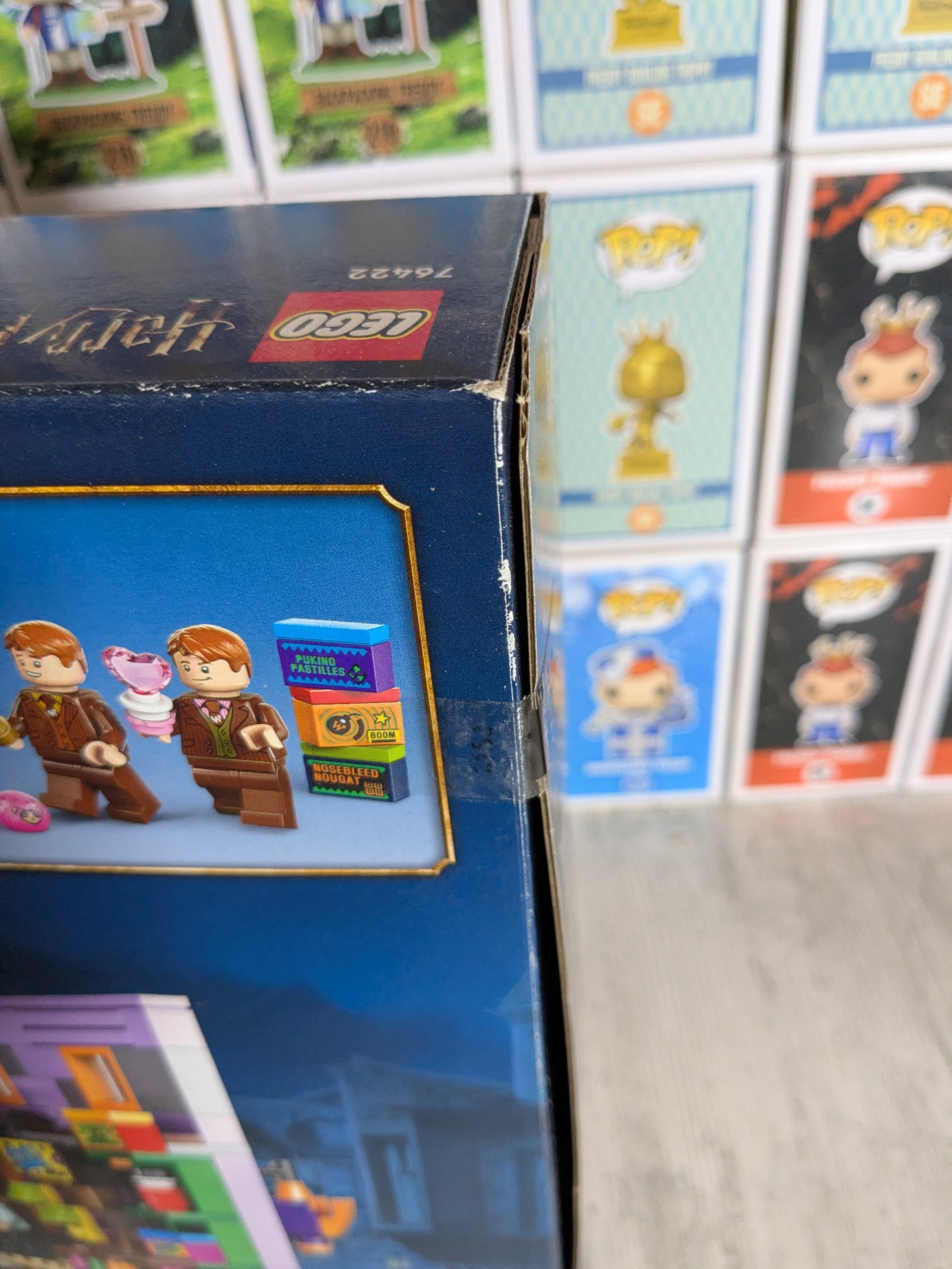 LEGO Harry Potter #76422 - Diagon Alley : Weasleys' Wizard Wheezes