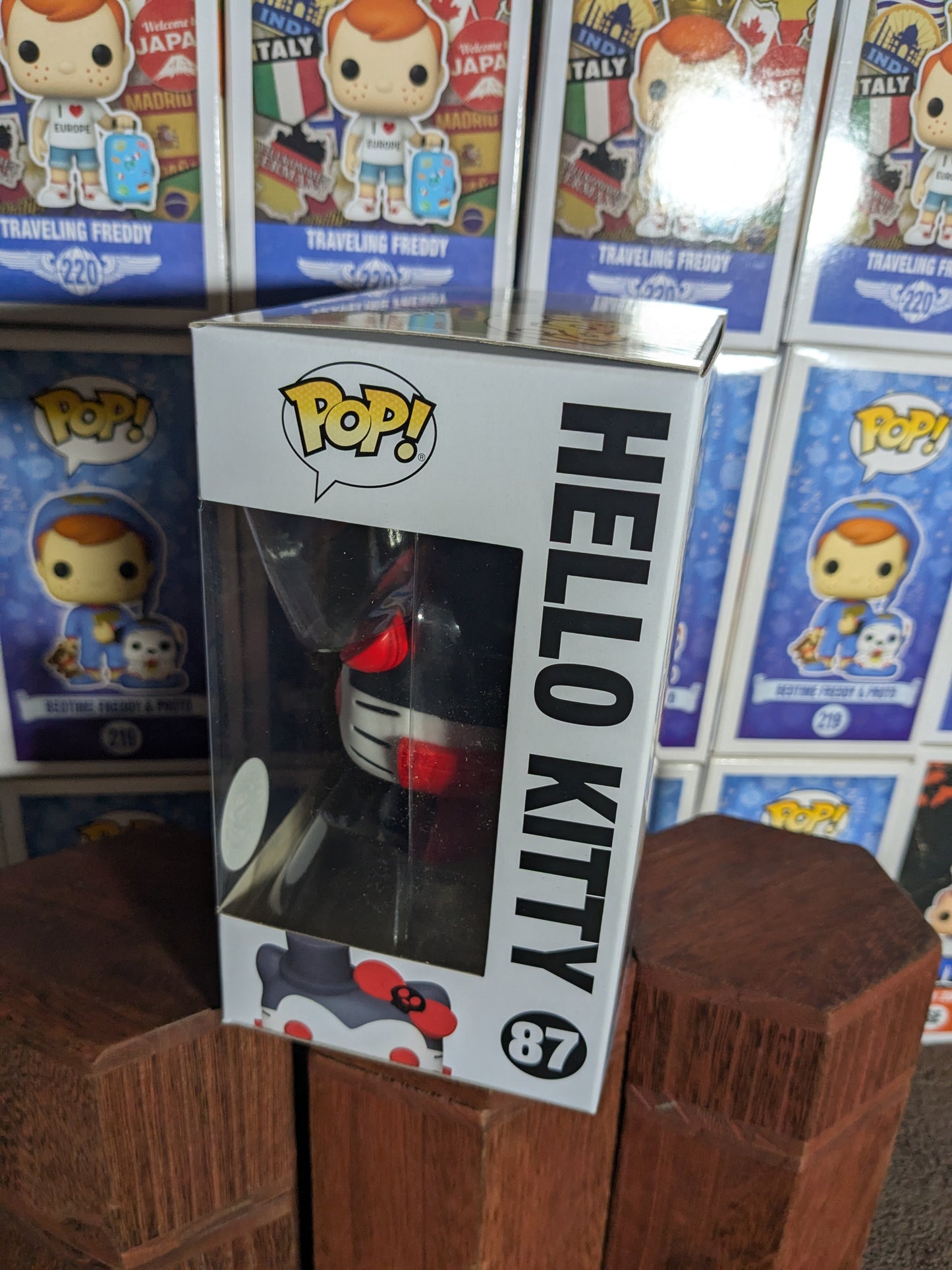 Funko pop 87 : Hello Kitty 🦇
