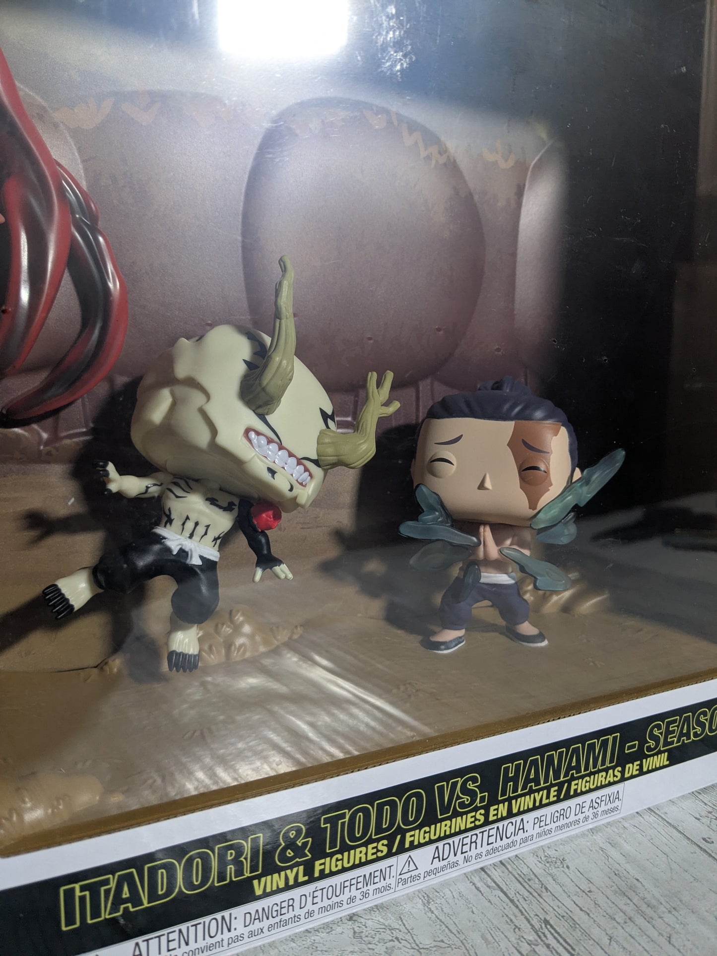 Funko pop Deluxe Moment Jujutsu Kaisen #06 - Yuji Itadori/ Aoi Todo / Hanami