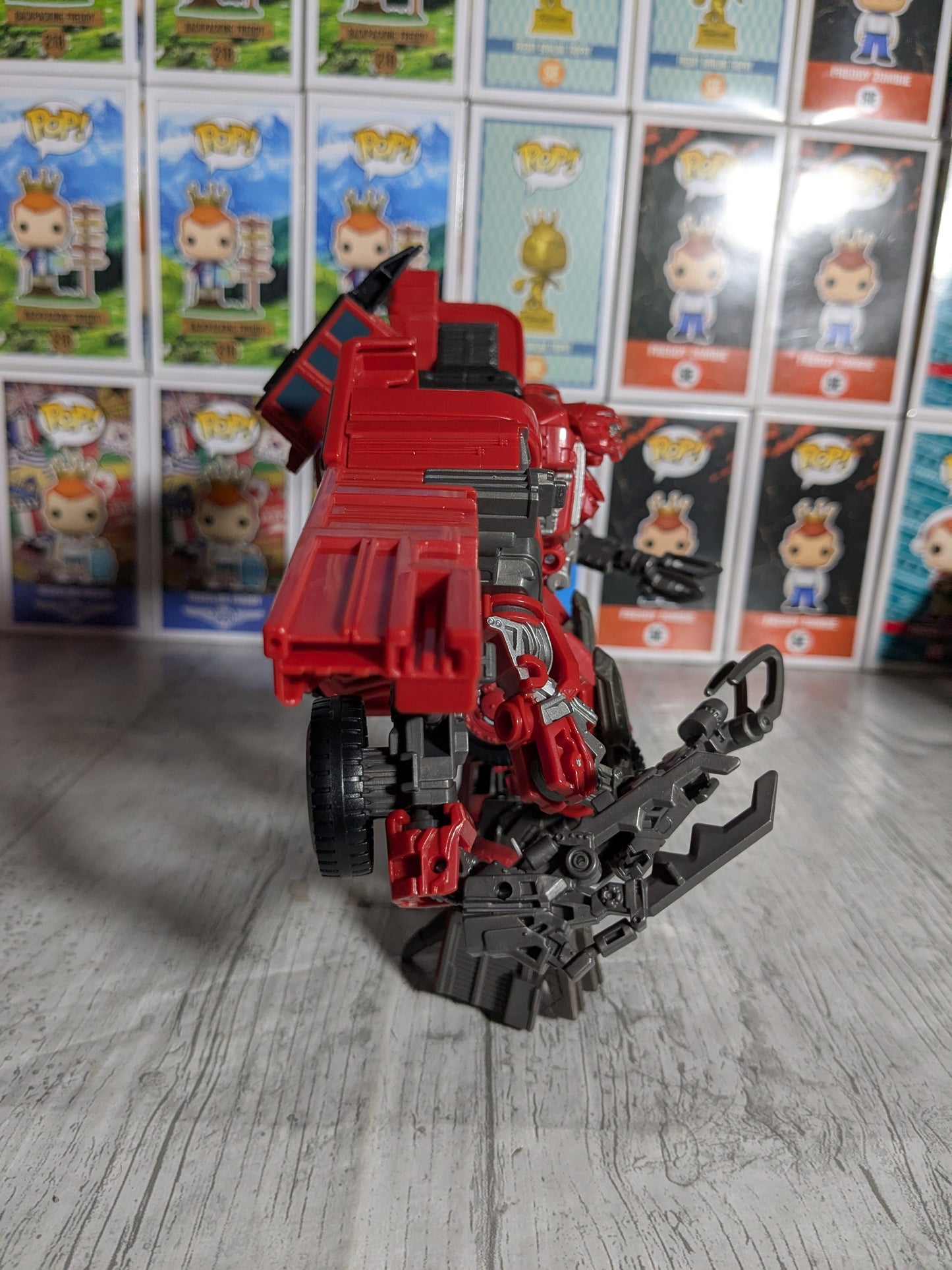 Studio Series 66 : Overload