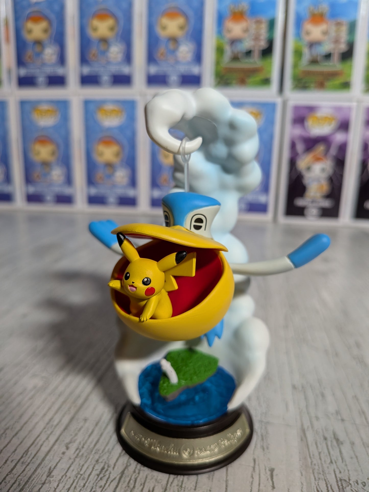 Re-Ment Pokémon Swing Vignette Collection Vol.3 - Pikachu & Bekipan | Pelipper (~10cm)