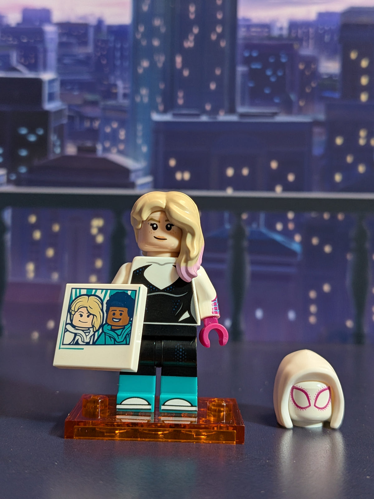 LEGO Minifigures - Spider Gwen