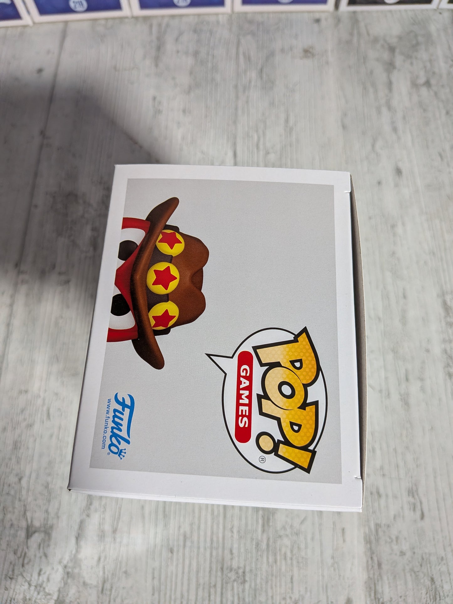 Funko pop Games #1055 - Treasure Hunter Knuckles