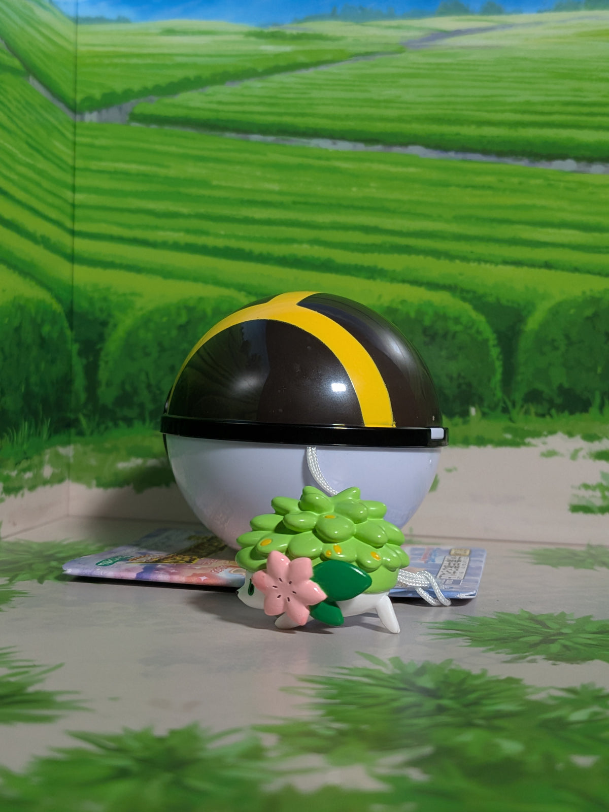 Shokugan: Pokémon Get & Gum - Blazing Sky Illusion - Shaymin (Forme Terrestre) & Ultra Ball (Environ 3 cm)