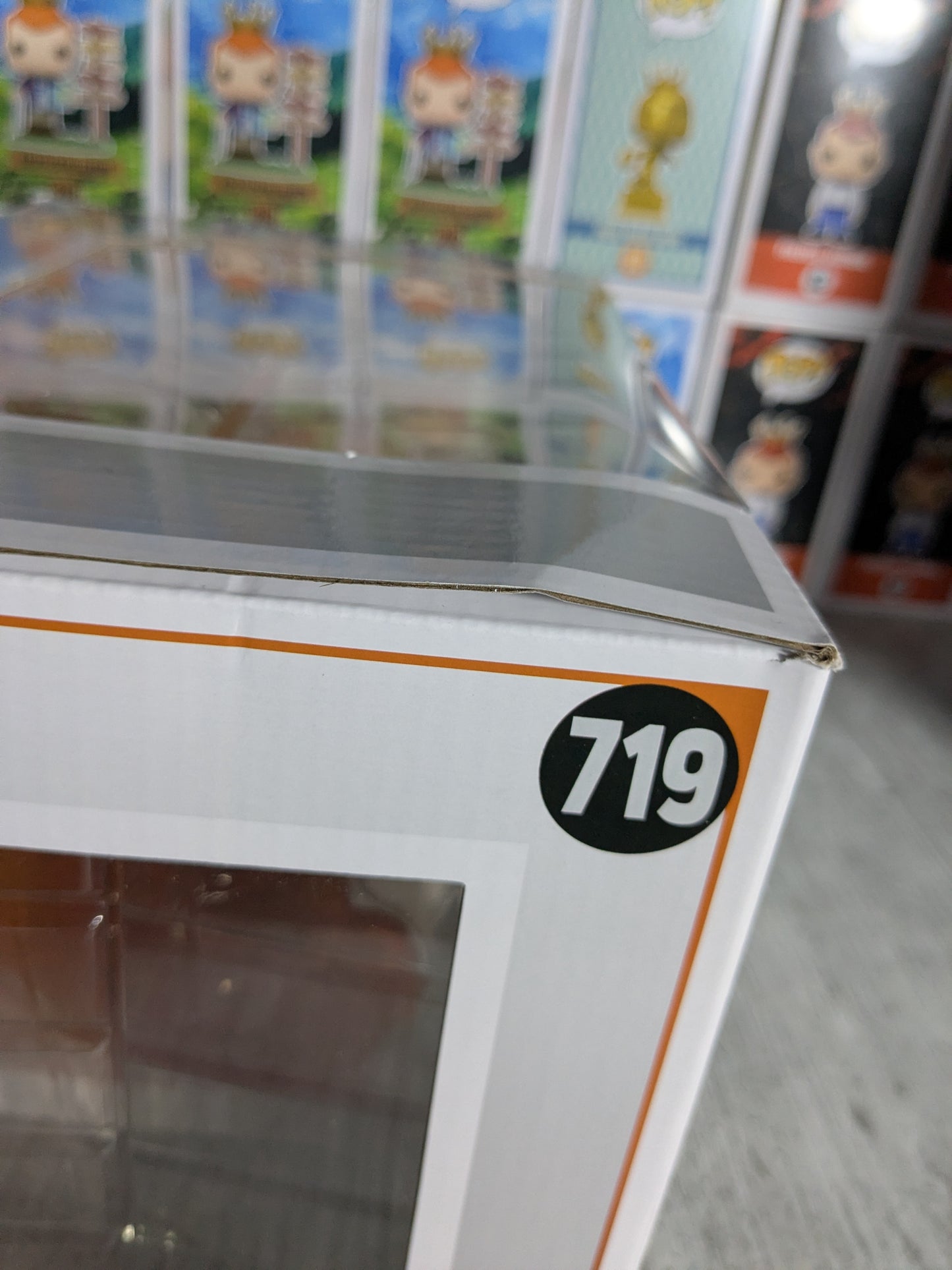 Funko pop Star Wars #719 - Grogu Force Barrier (Damaged Box)