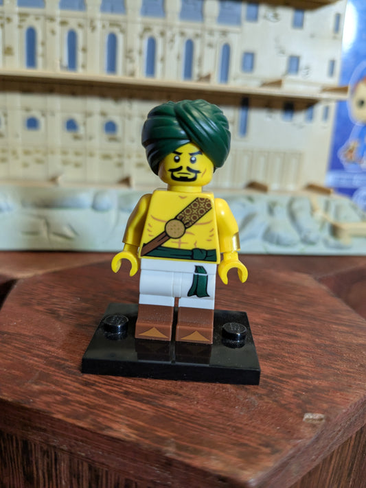 Lego Minifigures : Desert Warrior