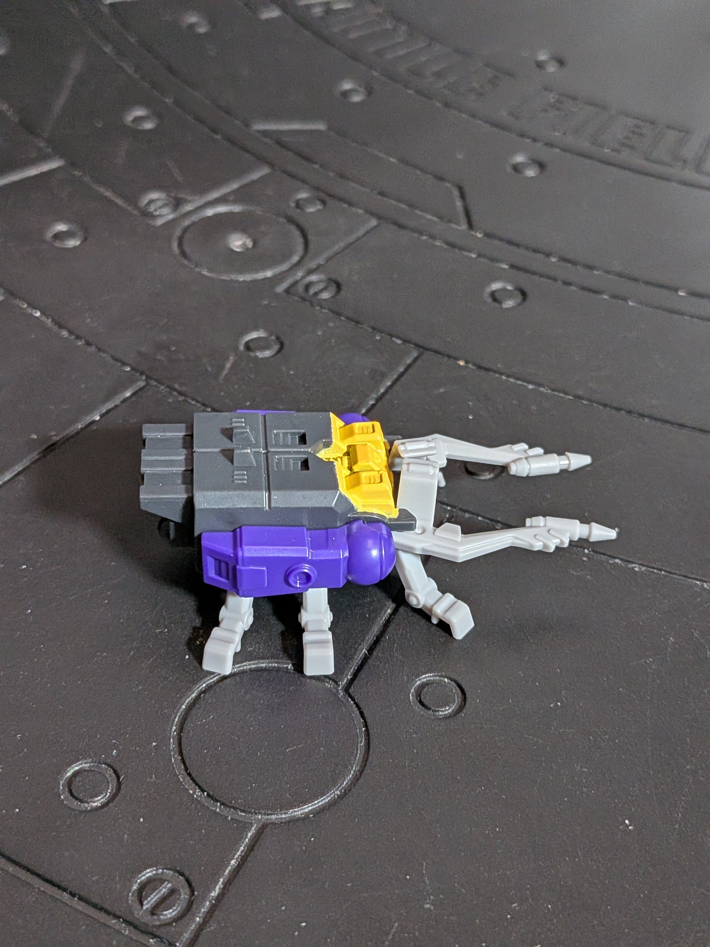Blokees - Transformers Galaxy Version 06 - Kickback (~10-12cm)