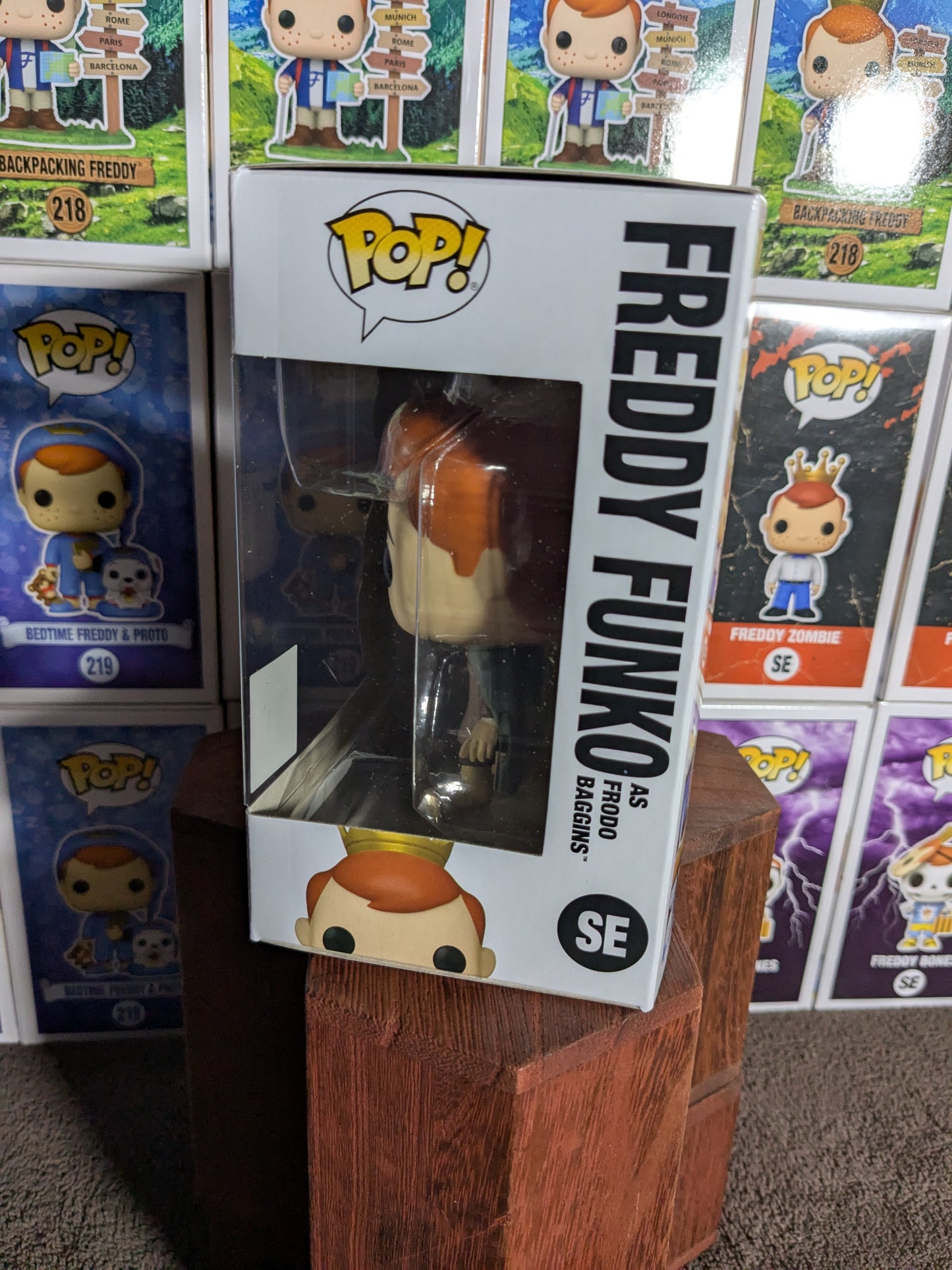 Funko pop SE : Freddy Funko as Frodo Baggins (1500PCS)