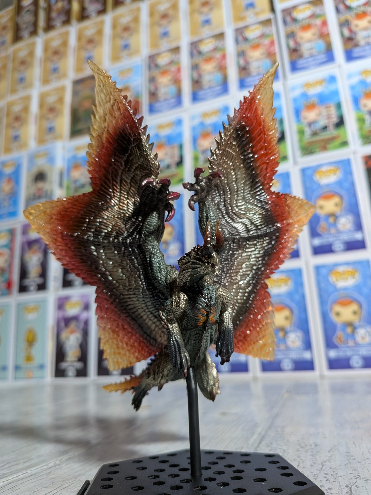 Capcom Figure Builder - CFB Vol. 26 - Monster Hunter Rise Sunbreak - Risen Shagaru Magala - env. 12cm