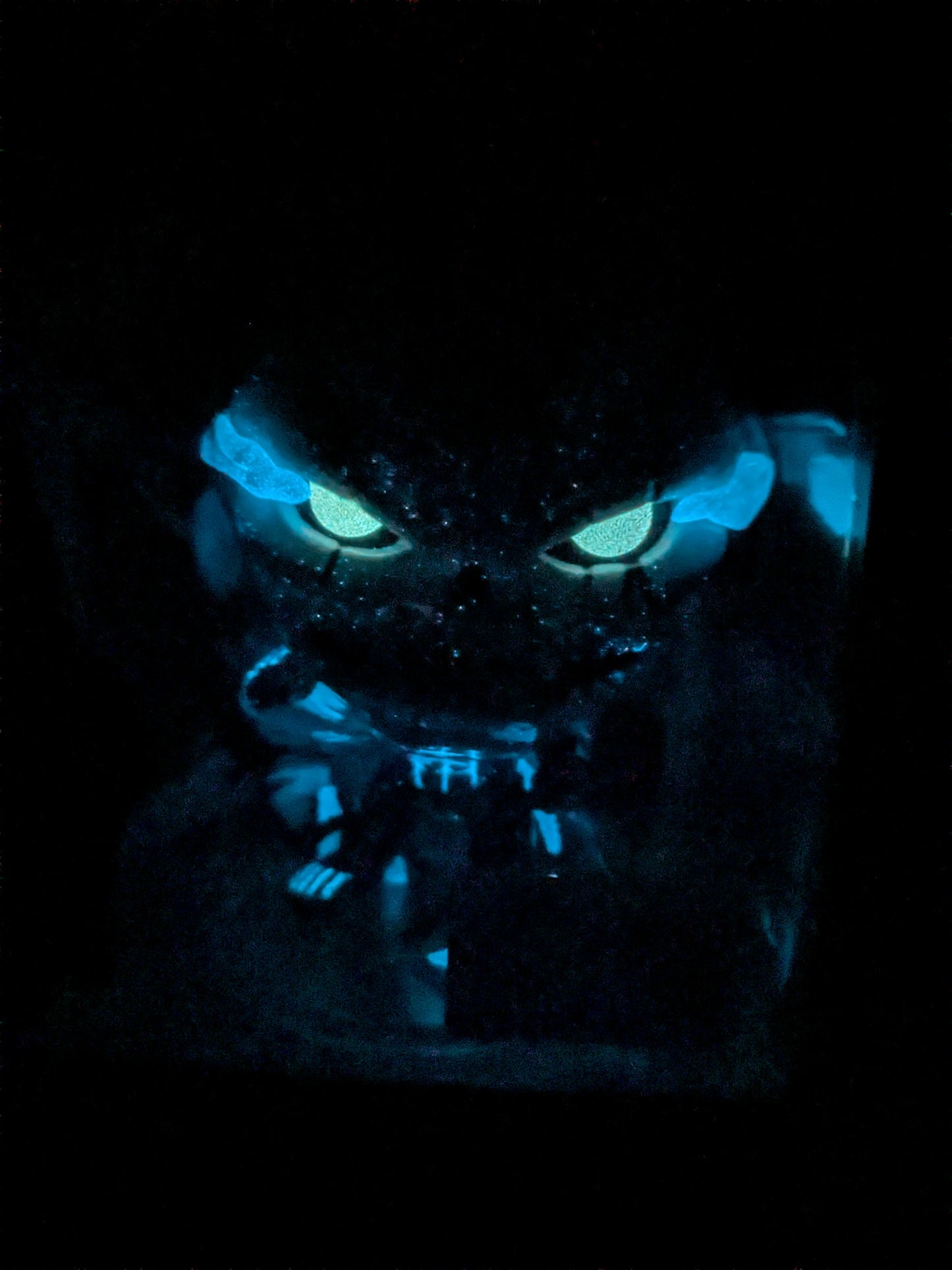 Funko pop Kaiju No. 8 #2084 - Kaiju No. 8 (Chase)