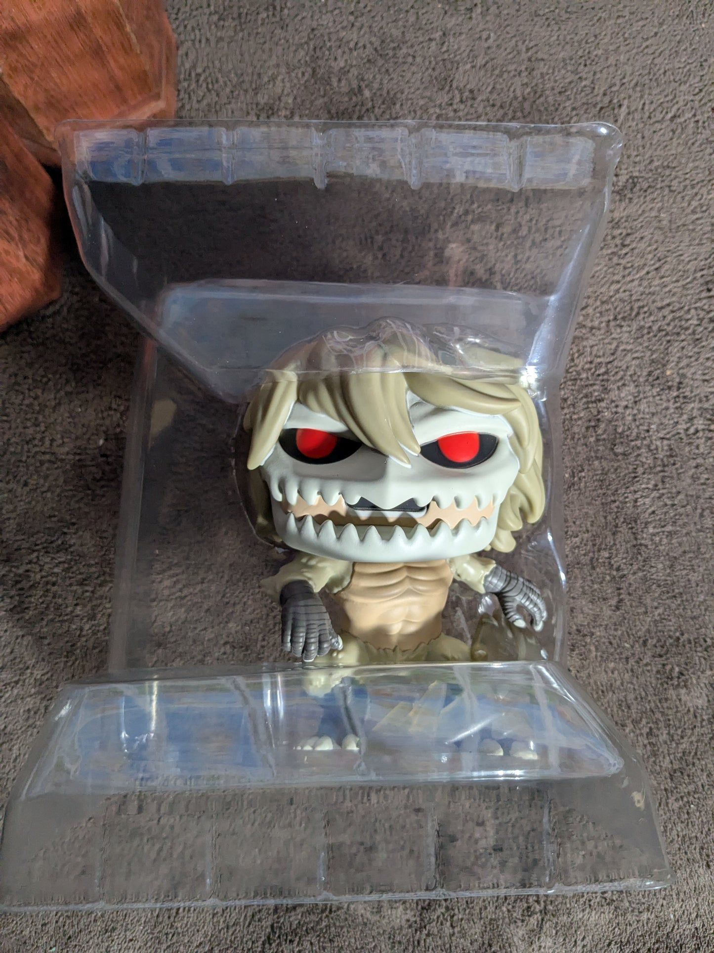 Funko pop 1619 : Jaw Titan (Damaged Box / Opened)