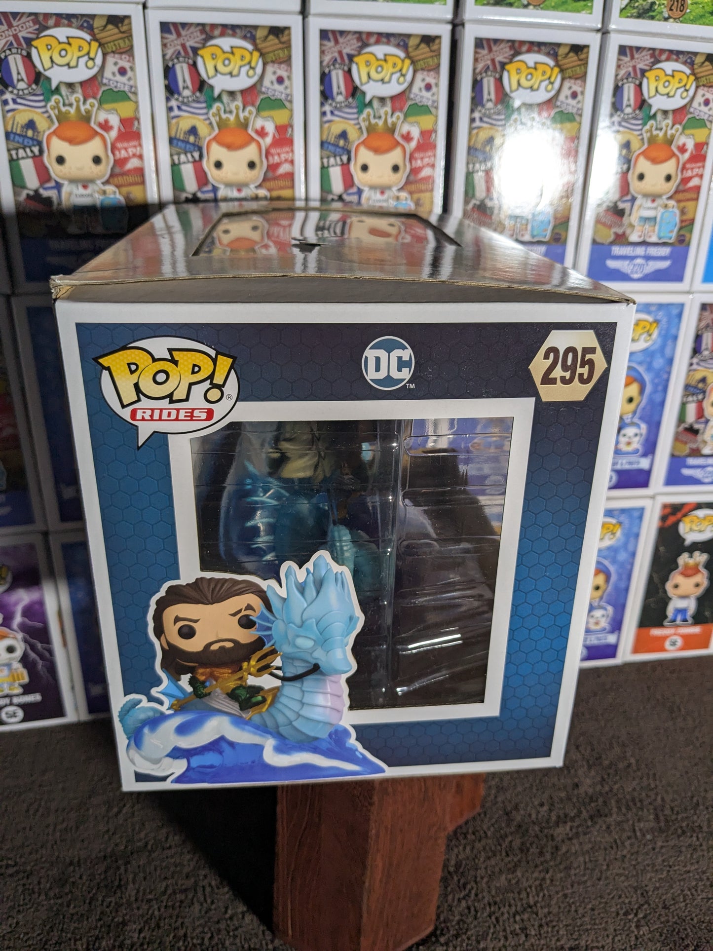Funko pop 295 : Aquaman and Storm (Damaged Box)