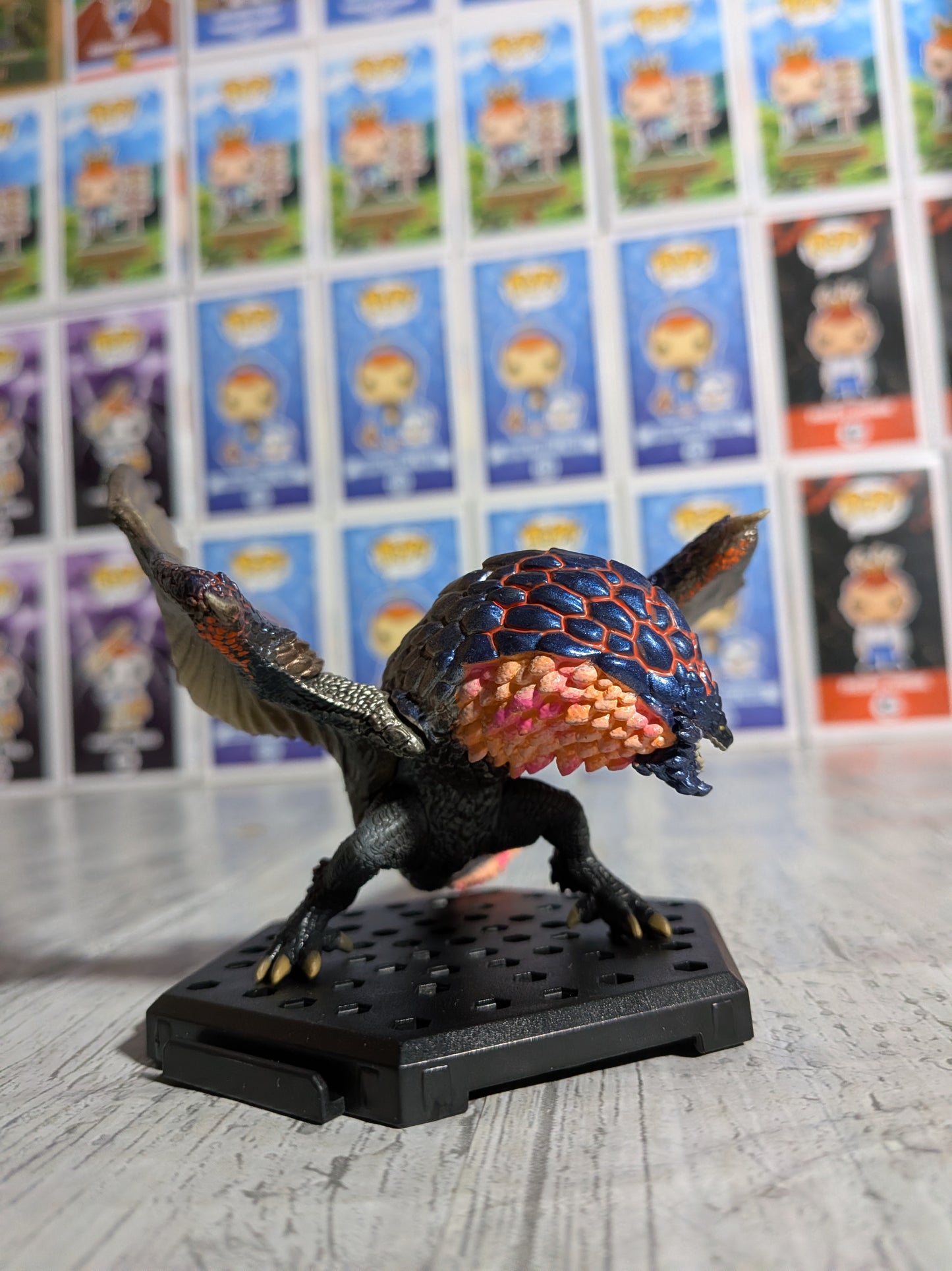 Capcom Figure Builder - CFB Vol. 26 - Monster Hunter Rise Sunbreak - Boiling Crimson Bazelgeuse - env. 10cm