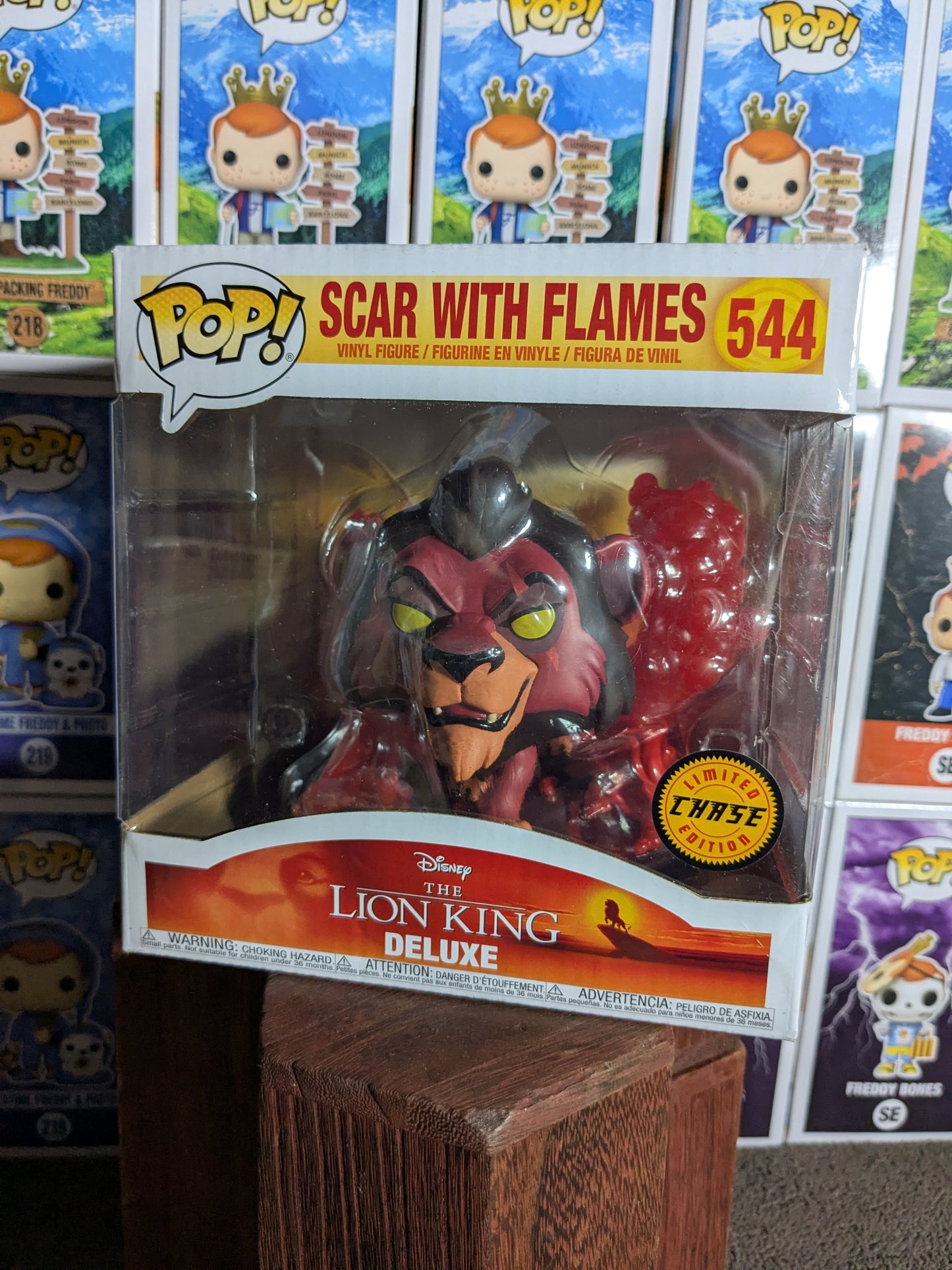 Funko pop 544 : Scar with Flames (Chase / Destroyed Box/ Plastic)
