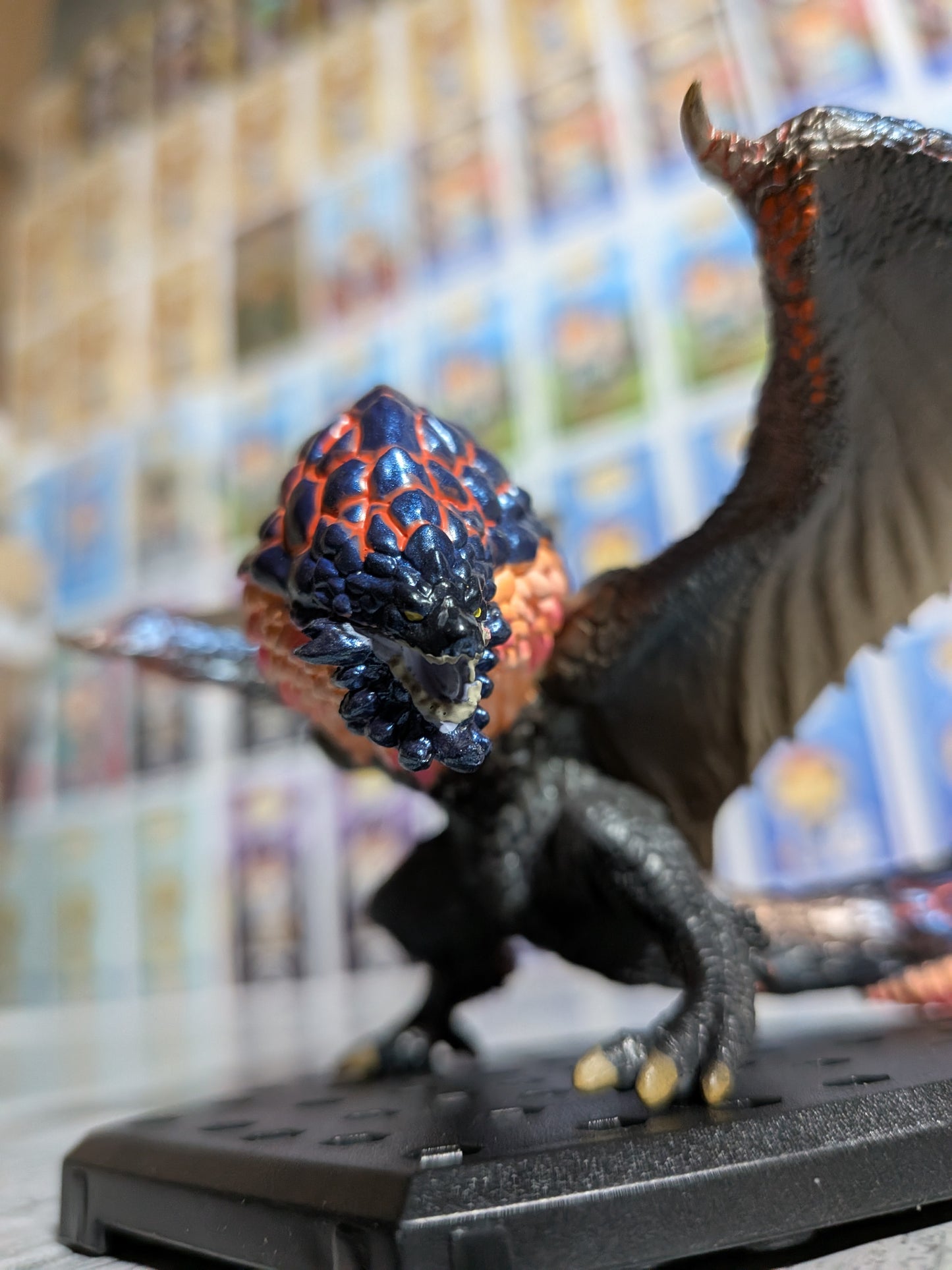 Capcom Figure Builder - CFB Vol. 26 - Monster Hunter Rise Sunbreak - Boiling Crimson Bazelgeuse - env. 10cm