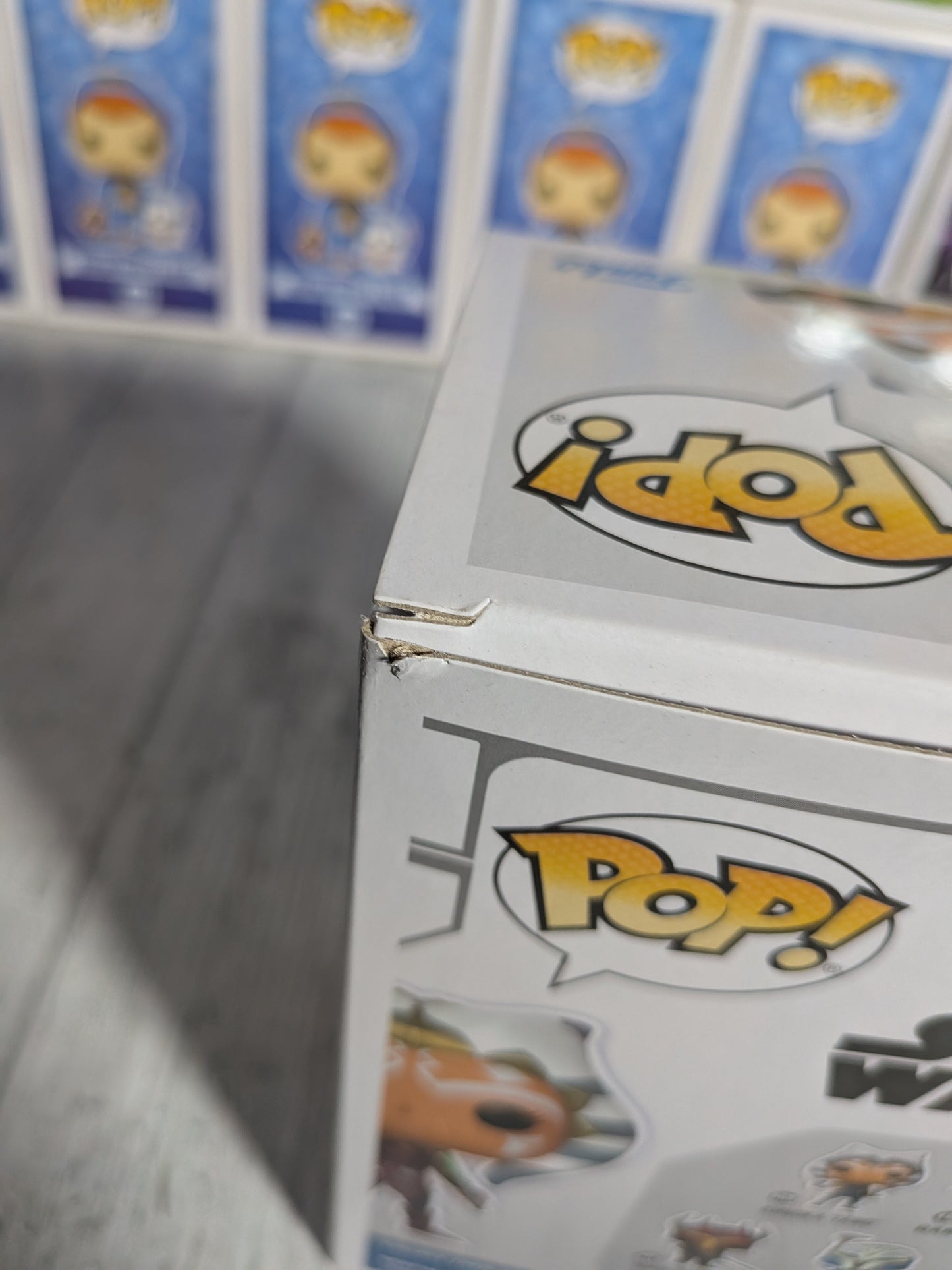 Funko Pop Star Wars #268 – Ahsoka Tano (Diamond/Geöffnet/Beschädigte Verpackung)