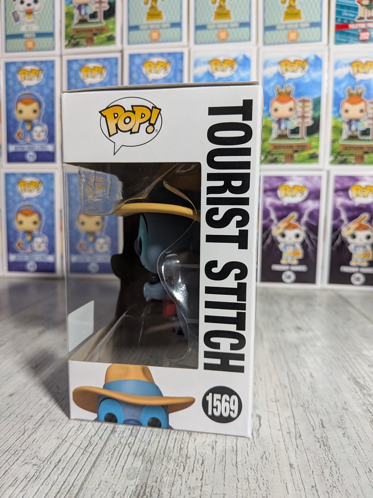 Funko pop Disney Lilo &amp; Stitch #1569 - Tourist Stitch