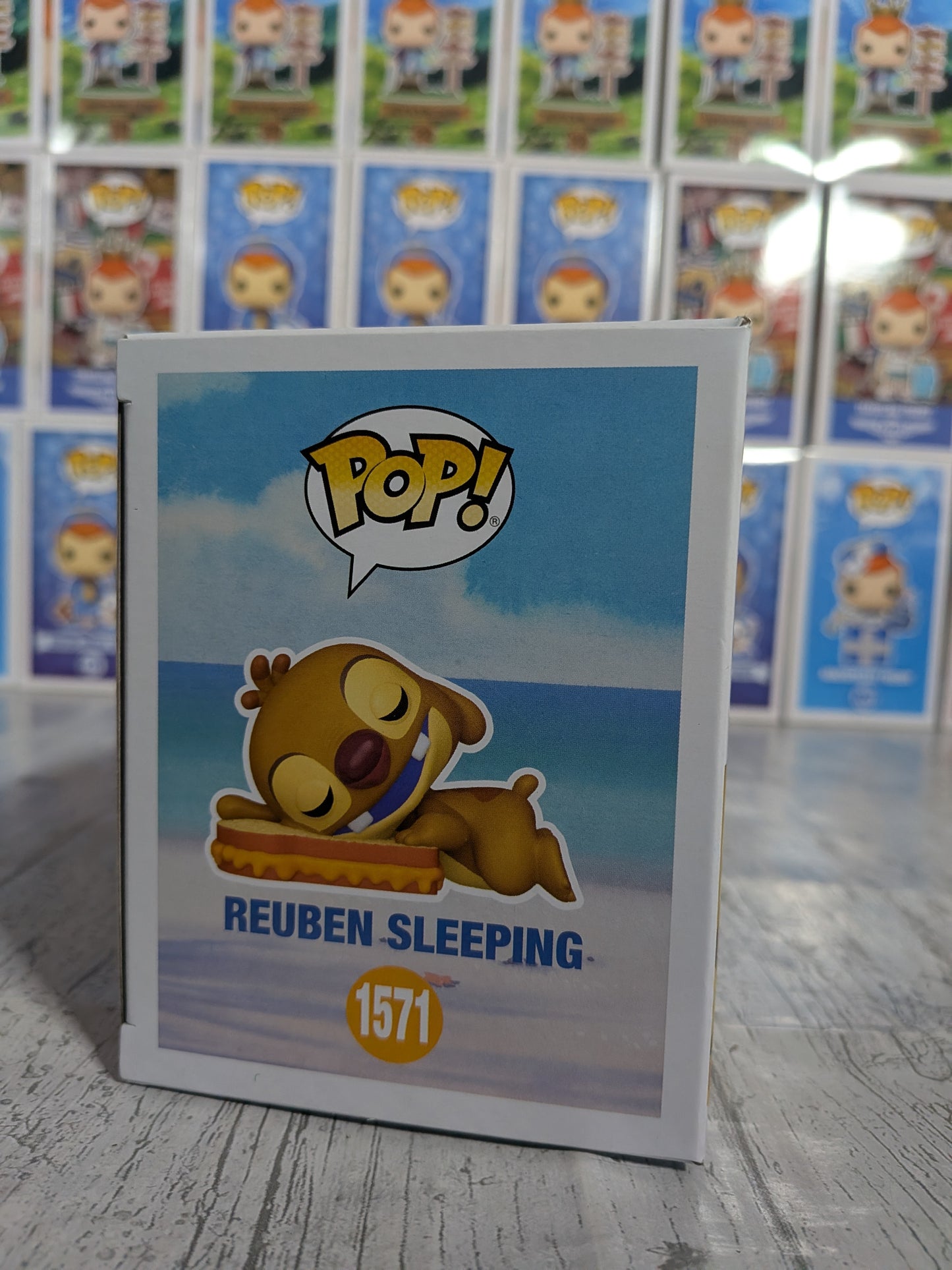 Funko Pop Disney Lilo &amp; Stitch #1571 - Reuben schläft (9500 Stück)