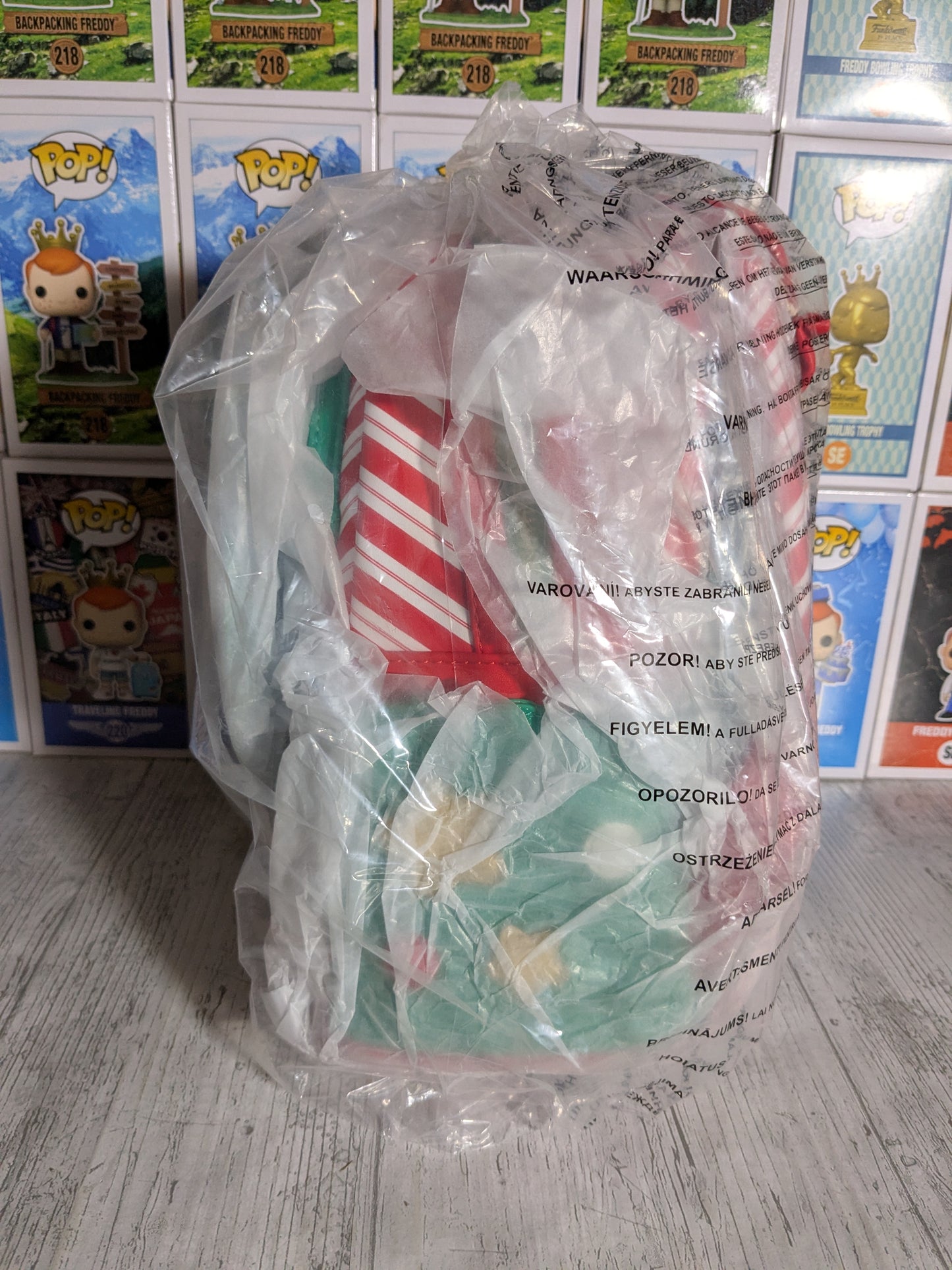 Loungefly Sanrio - Pompompurin Holiday Wreath Mini Backpack 🎄