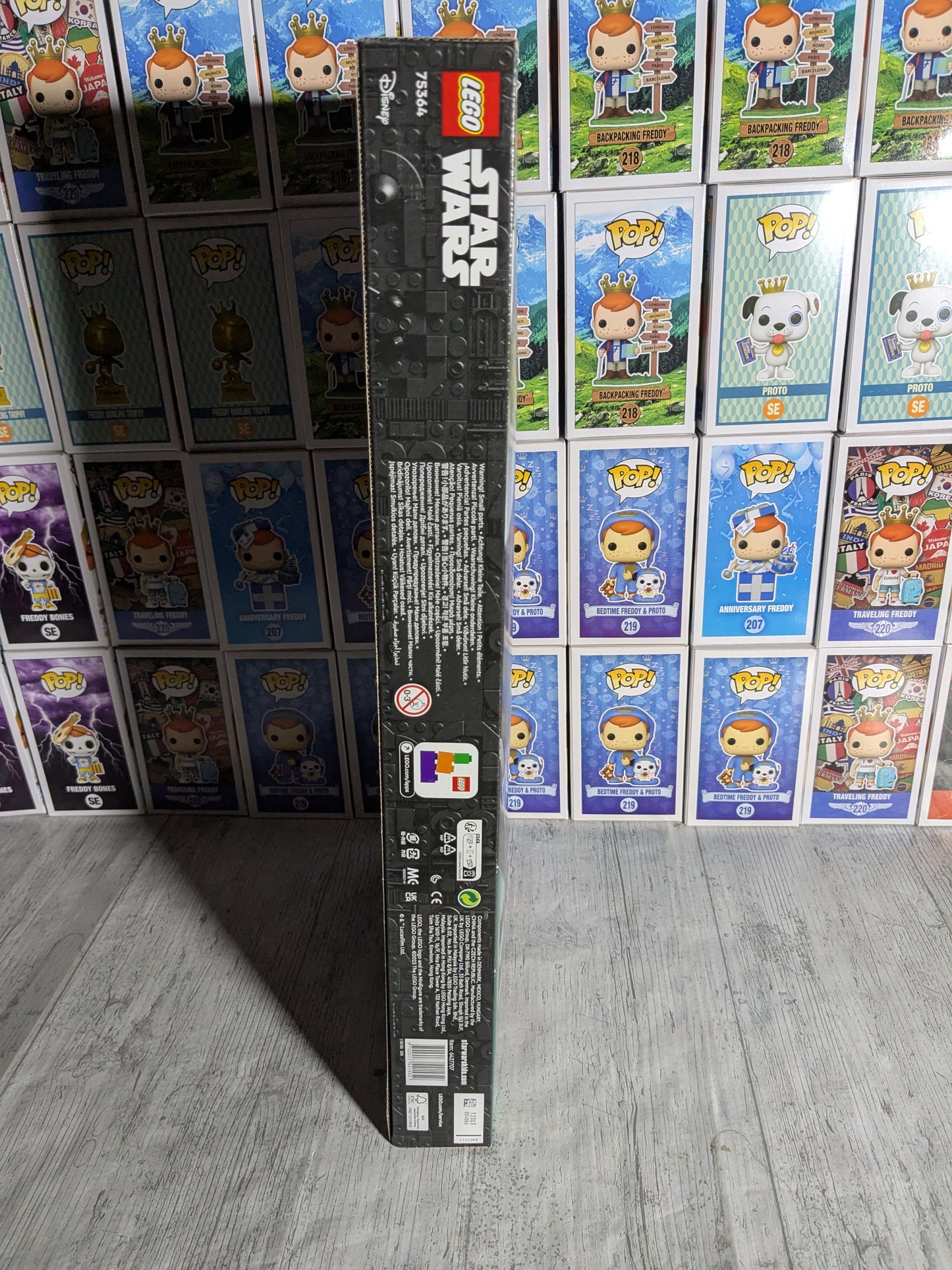 LEGO Star Wars #75364 – E-Wing der Neuen Republik gegen Shin Hatis Sternenjäger
