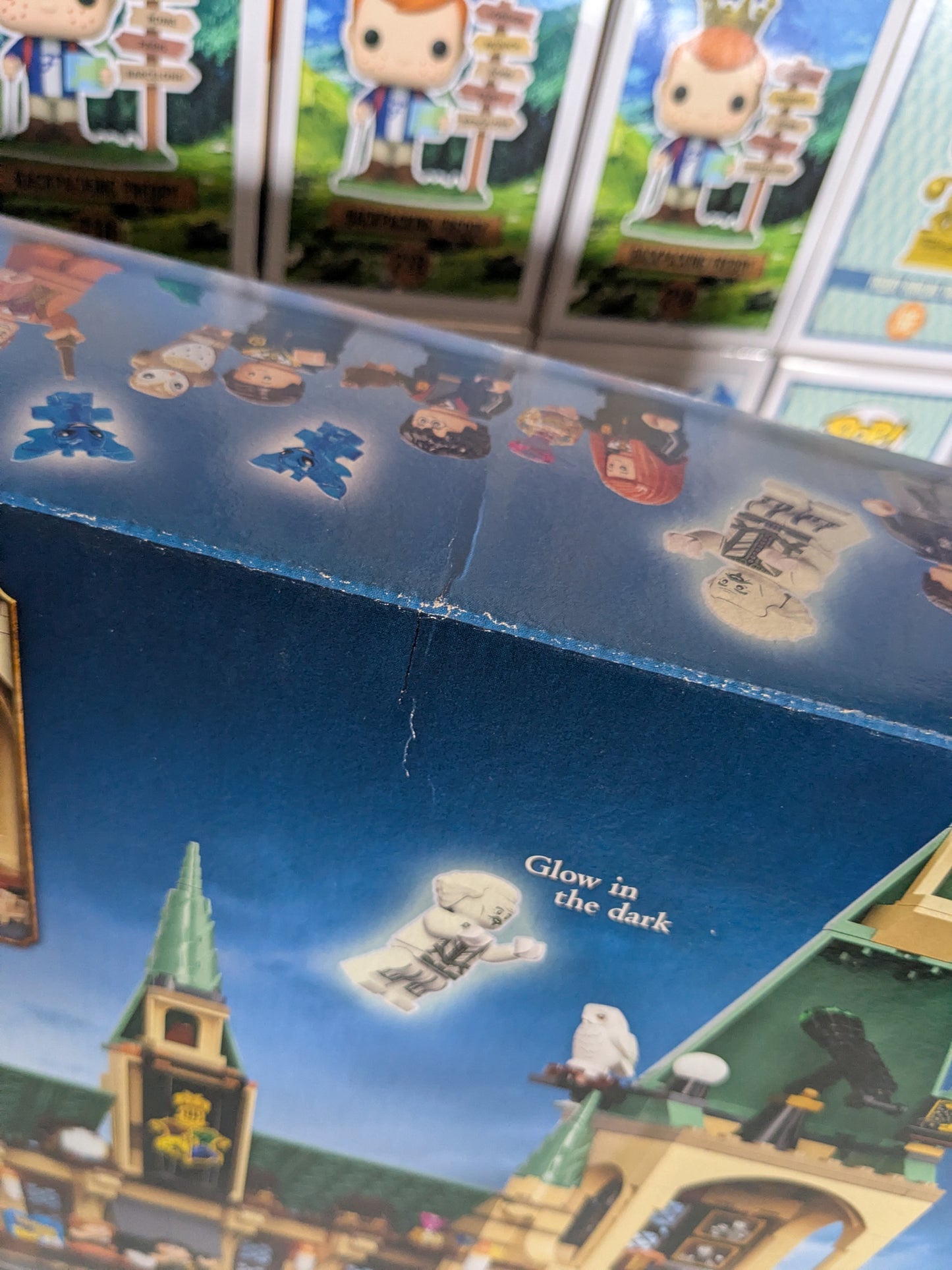 LEGO 76389 : Hogwarts Chamber of Secrets (Damaged box)