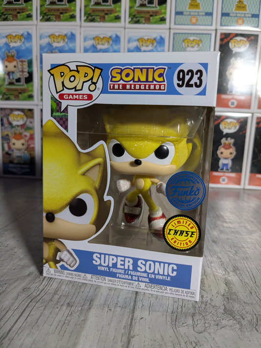 Funko pop 923 : Super Sonic (Chase/Protector)