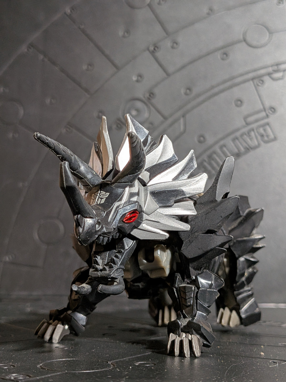 Transformers Age of Extinction - Deluxe Class : Black Knight Slug
