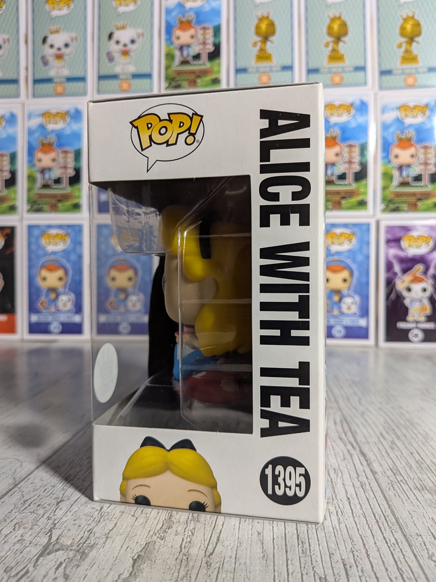 Funko Pop Disney #1395 - Alice with Tea