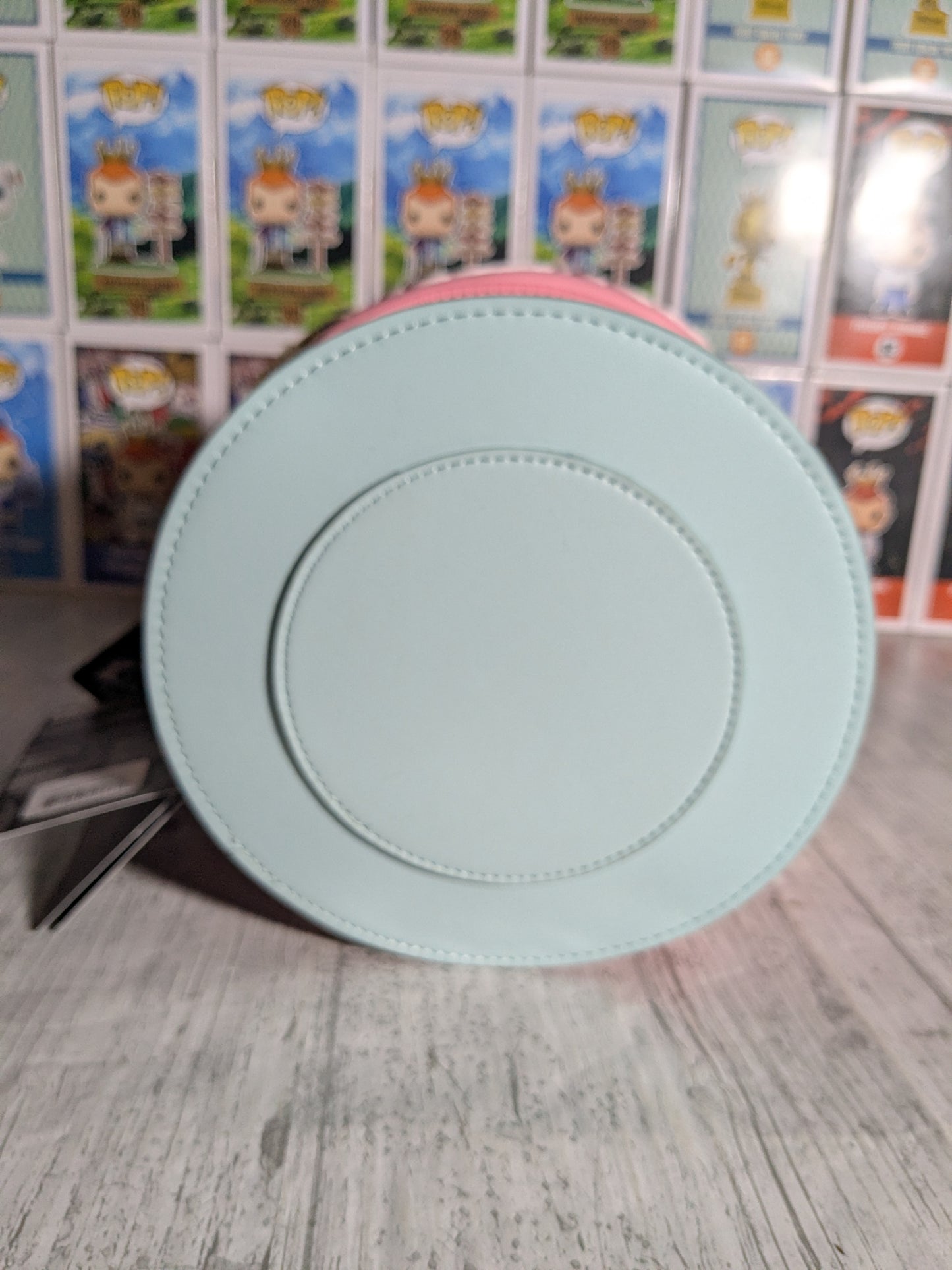 Loungefly : Alice in Wonderland Unbirthday Cake Crossbody Bag (Glow) 🎂