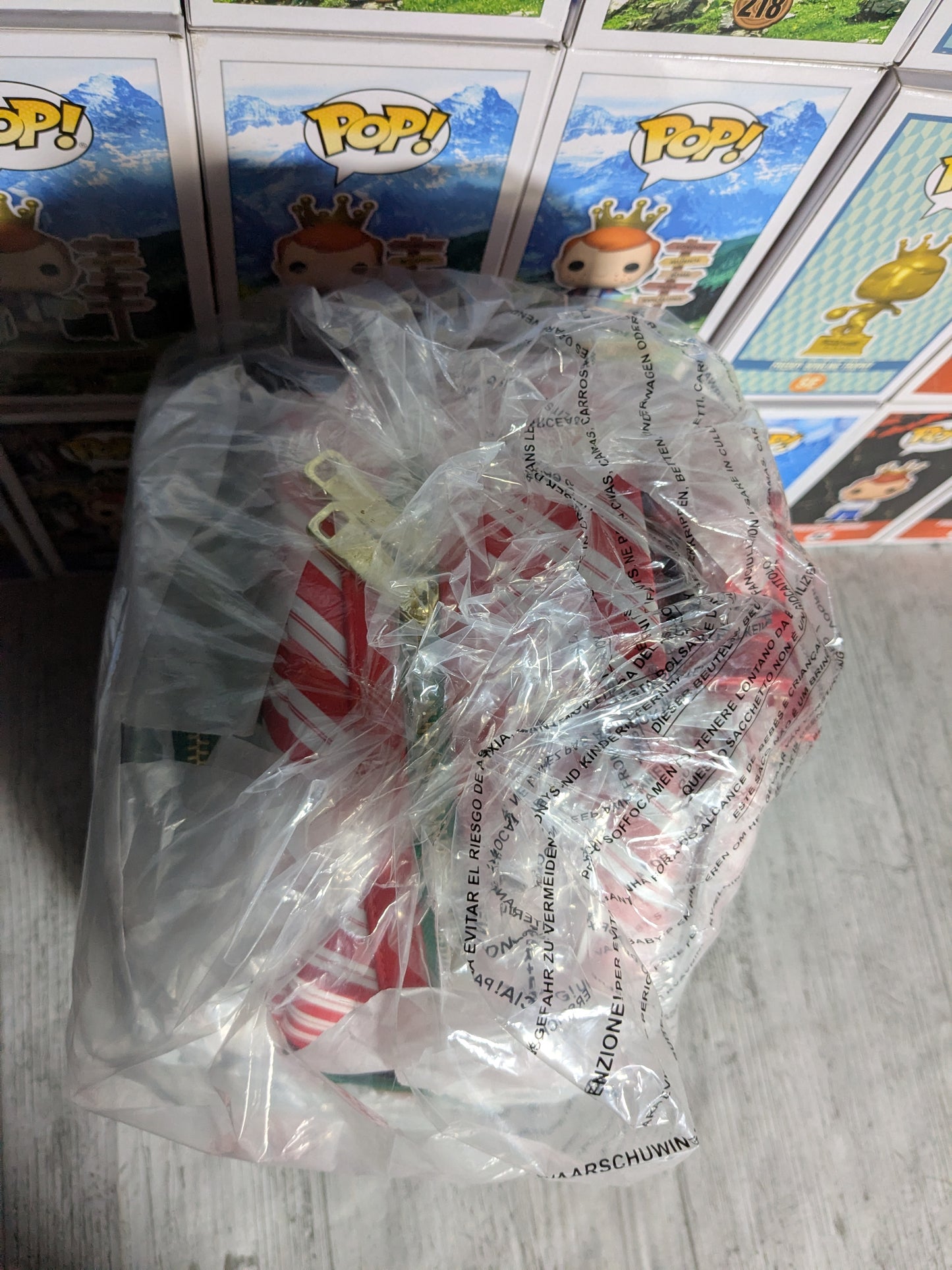 Loungefly Sanrio - Pompompurin Holiday Wreath Mini Backpack 🎄