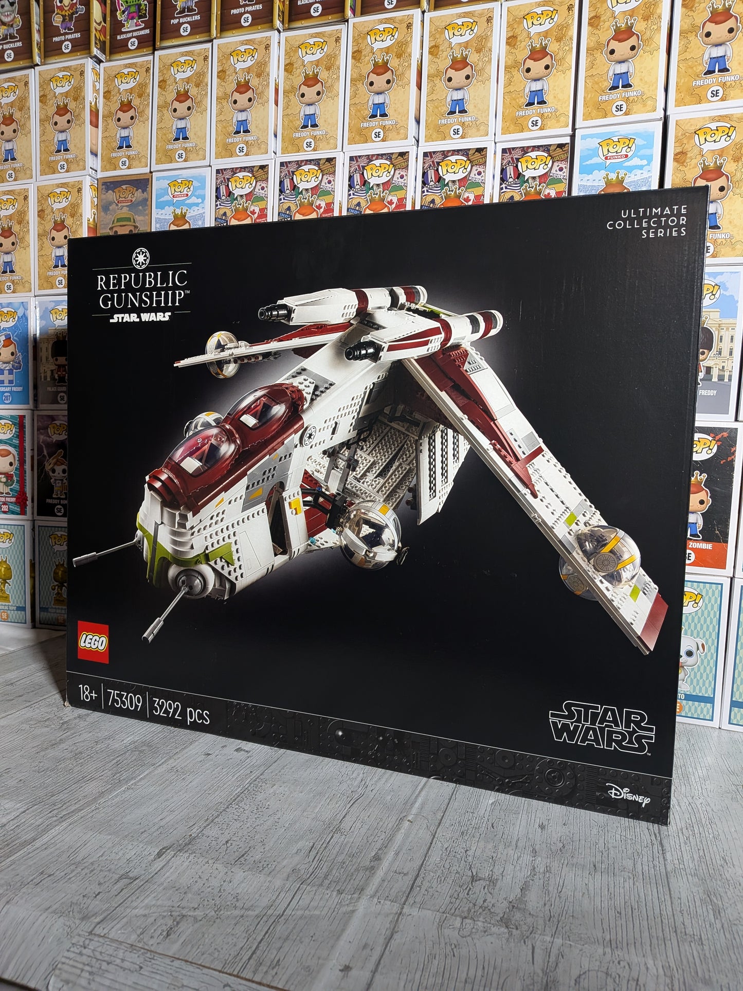 LEGO Star Wars #75309 – Republikanisches Kampfschiff – Ultimative Sammlerserie