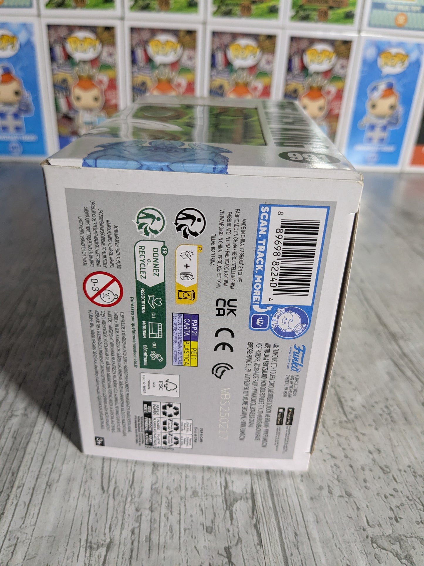 Funko pop Games World of Warcraft #991 : The Lich King (Opened/Damaged Box)