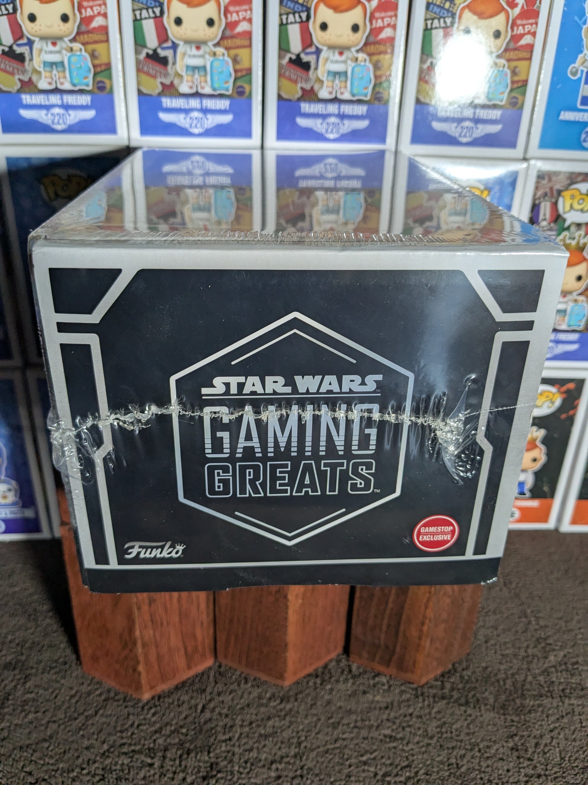 Funko pop Collector Box Knights of the Old Republic (GameStop) - CapyToys