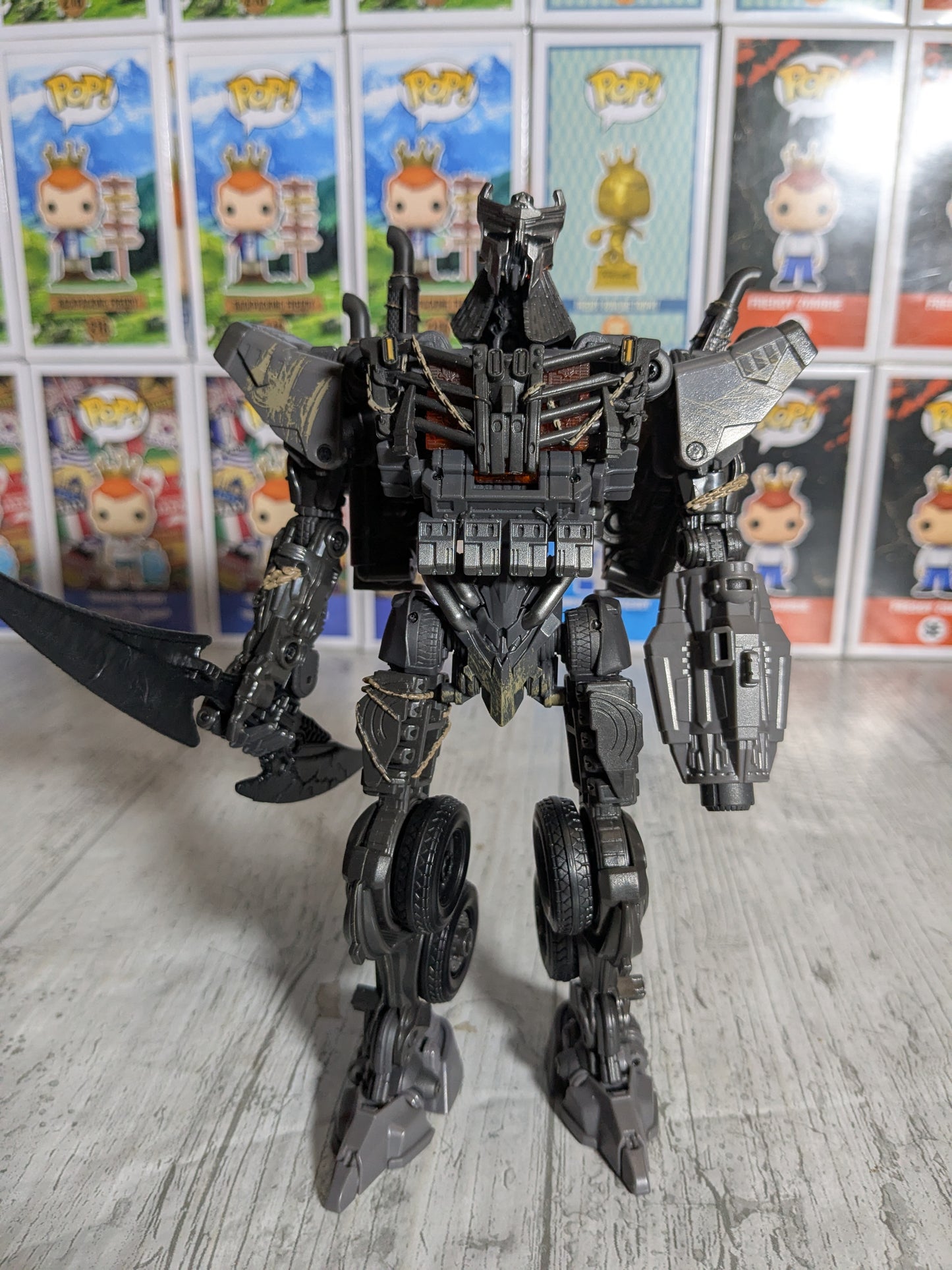 Studio Series 101 : Scourge