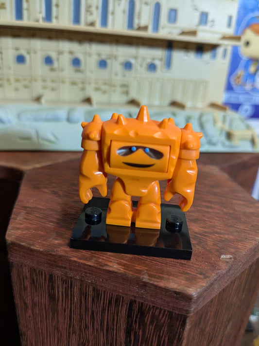 Lego Minifigures : Chunk