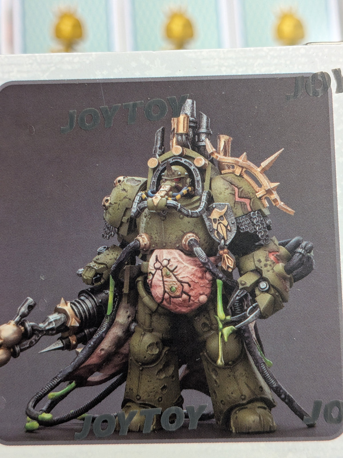 JoyToy Warhammer 40k - Death Guard Lord of Virulence (14.2cm)